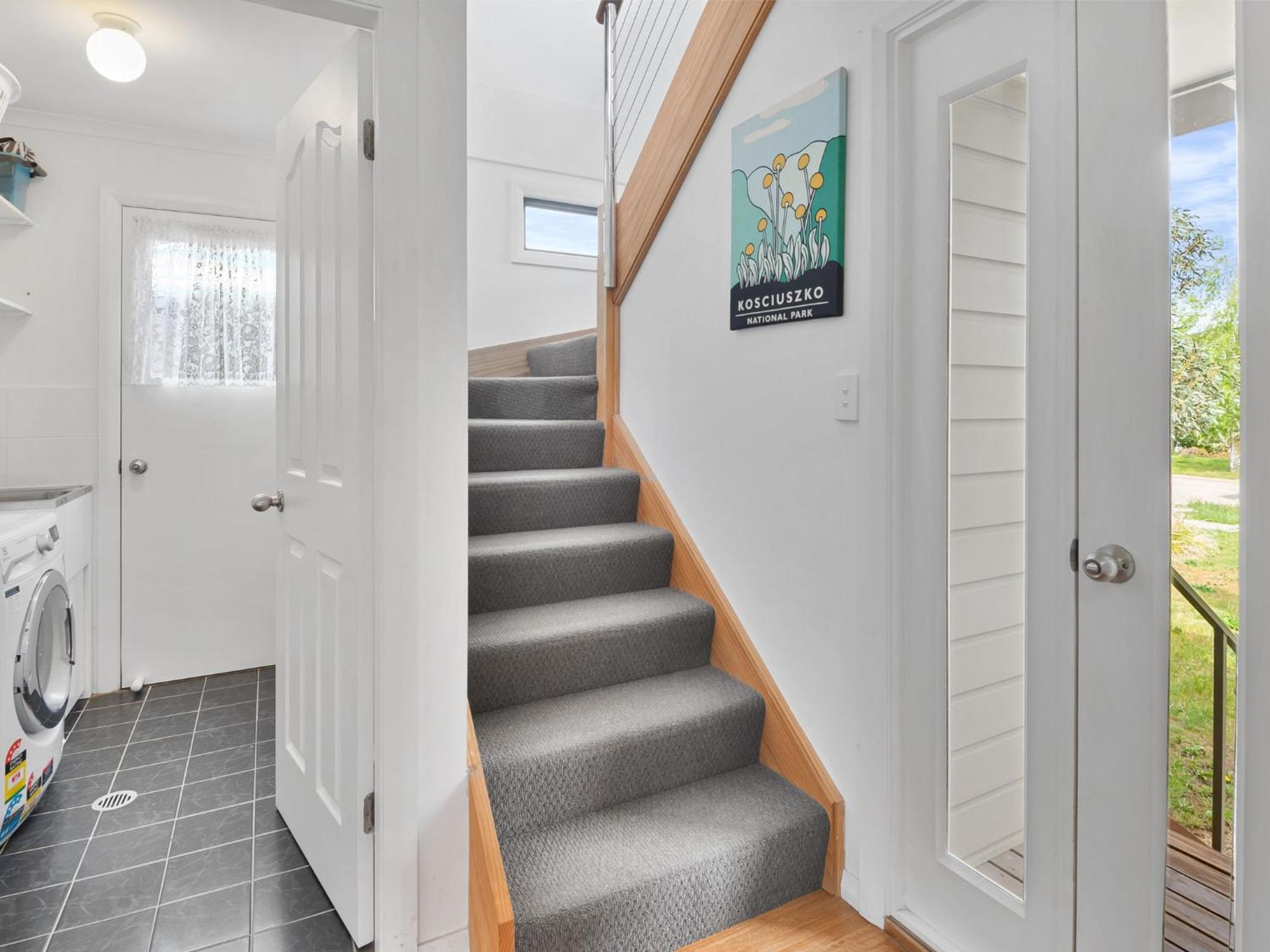 Jillamatong 14 - 3BR House l Pet Friendly l Fenced Backyard l WiFi
