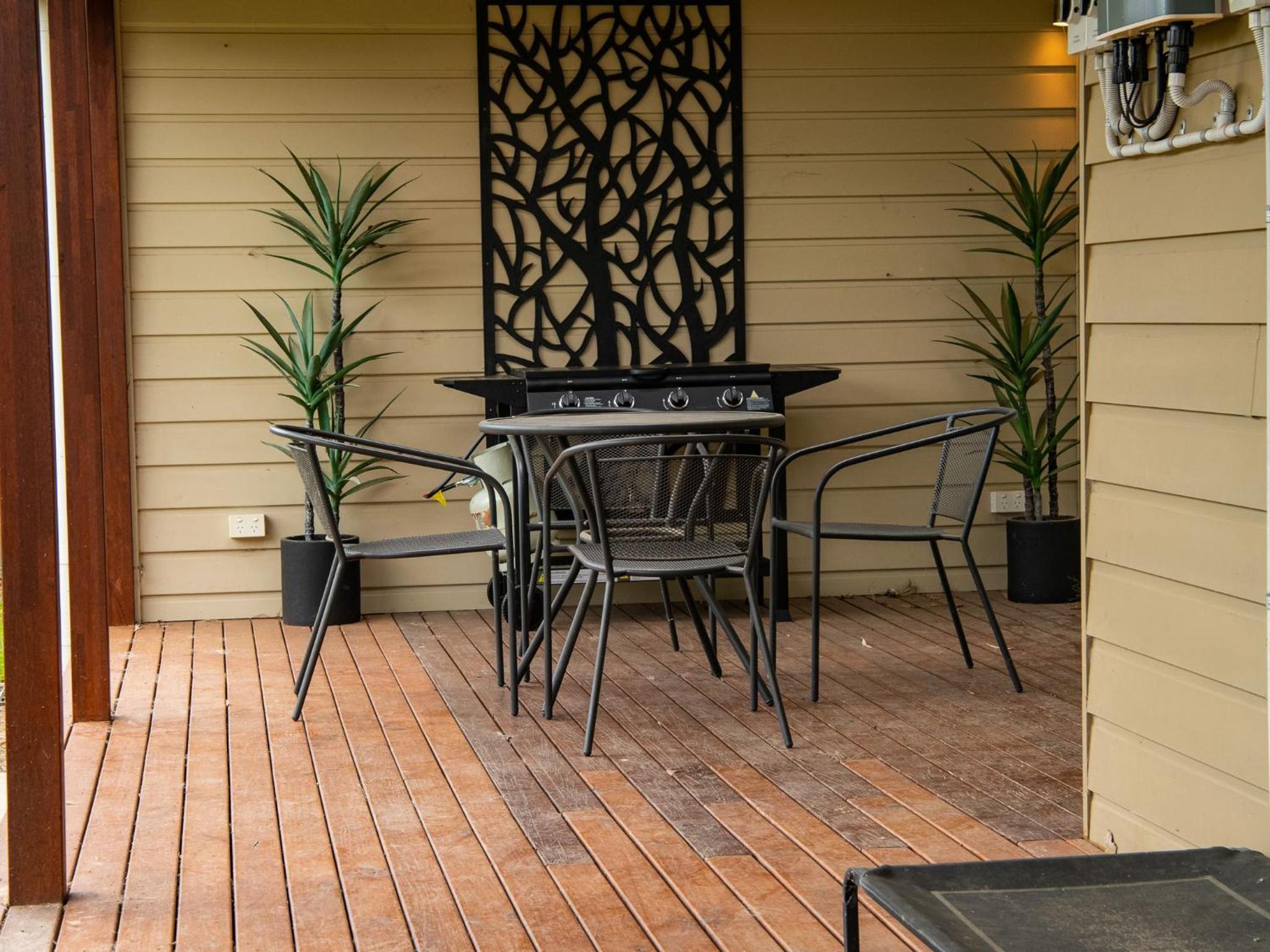 Jillamatong 14 - 3BR House l Pet Friendly l Fenced Backyard l WiFi
