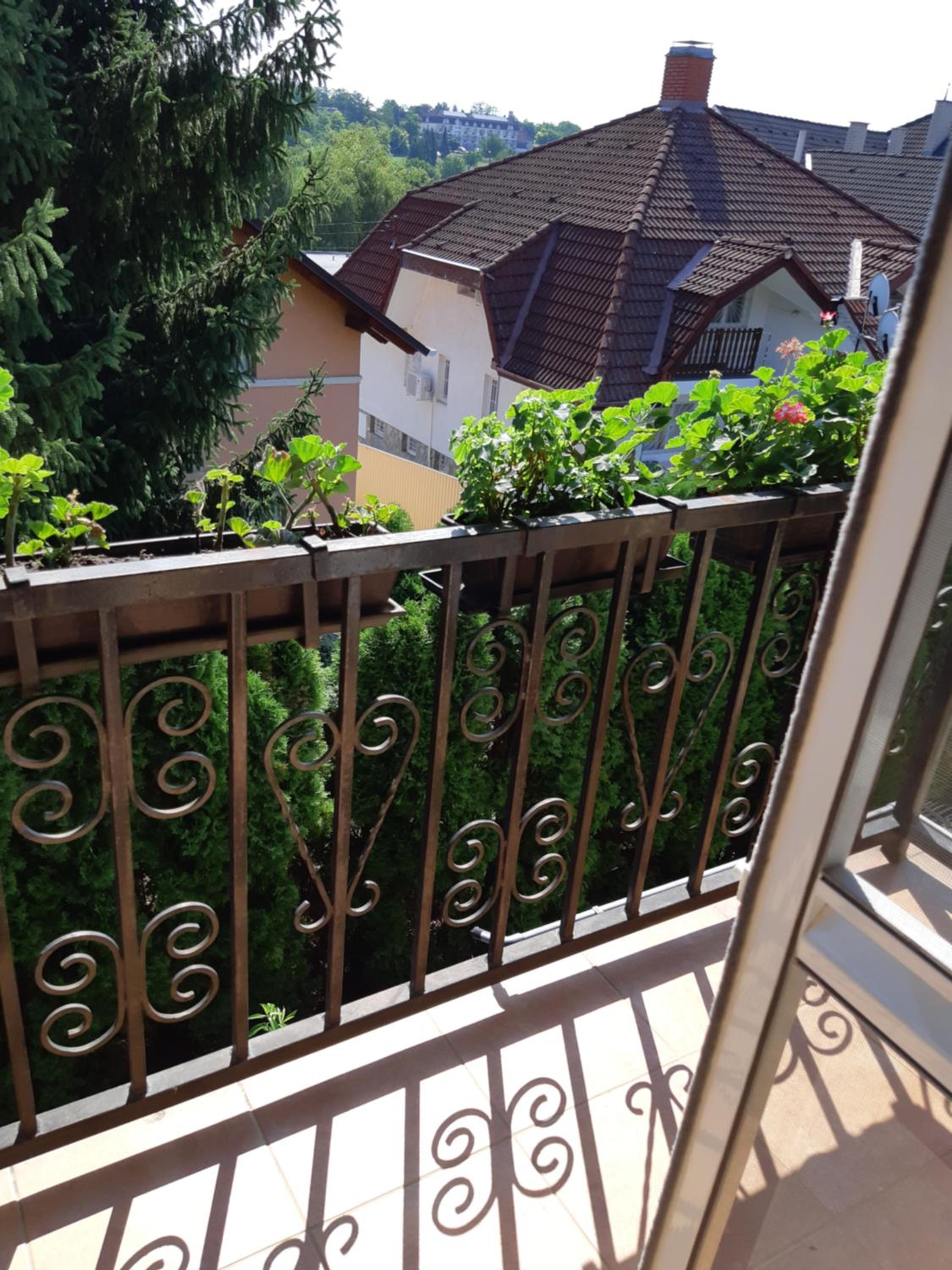 Ágnes Apartman view 3