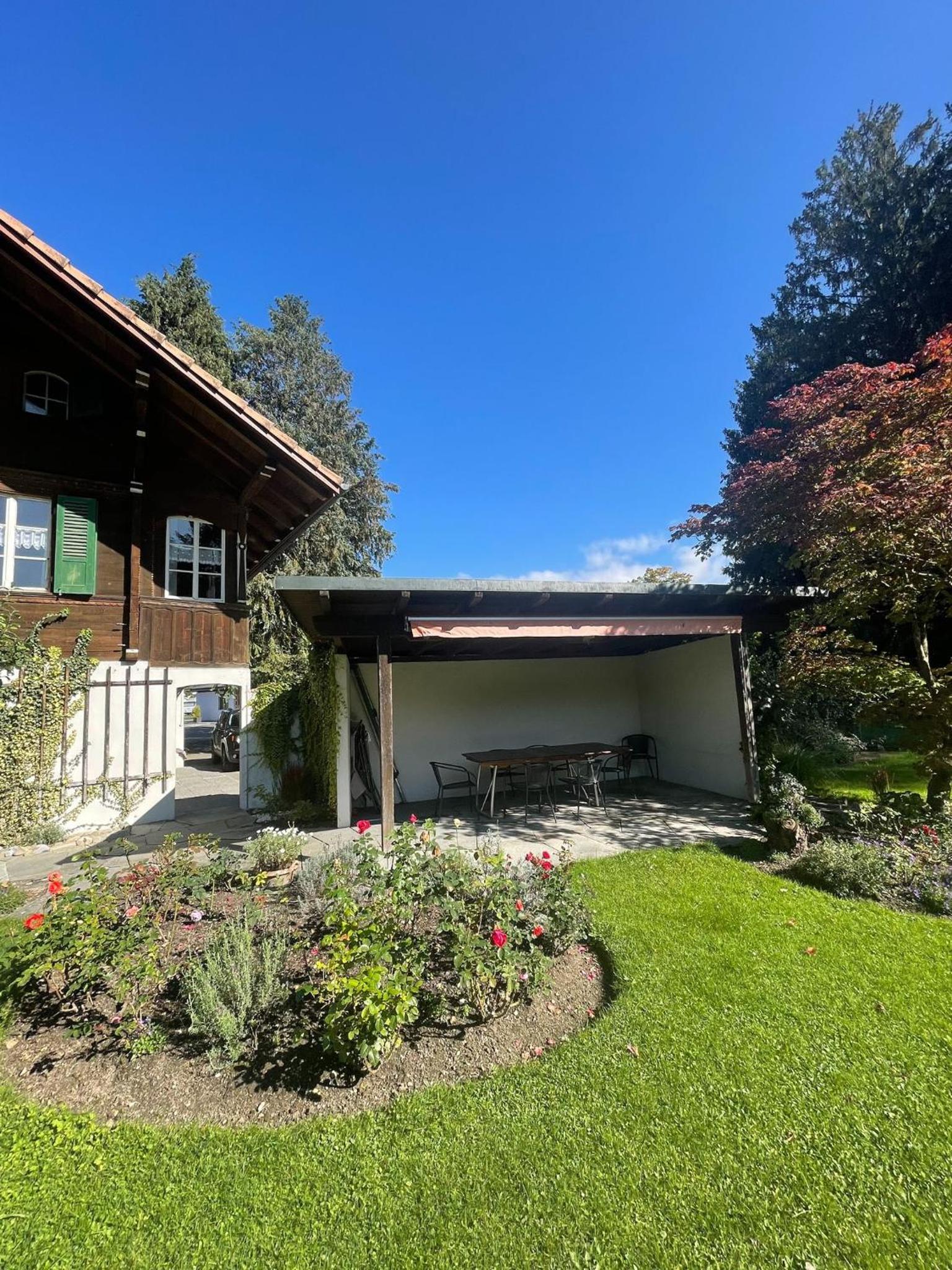 NEB-THUN LODGE`s Seehaus 1 Gwatt view 2