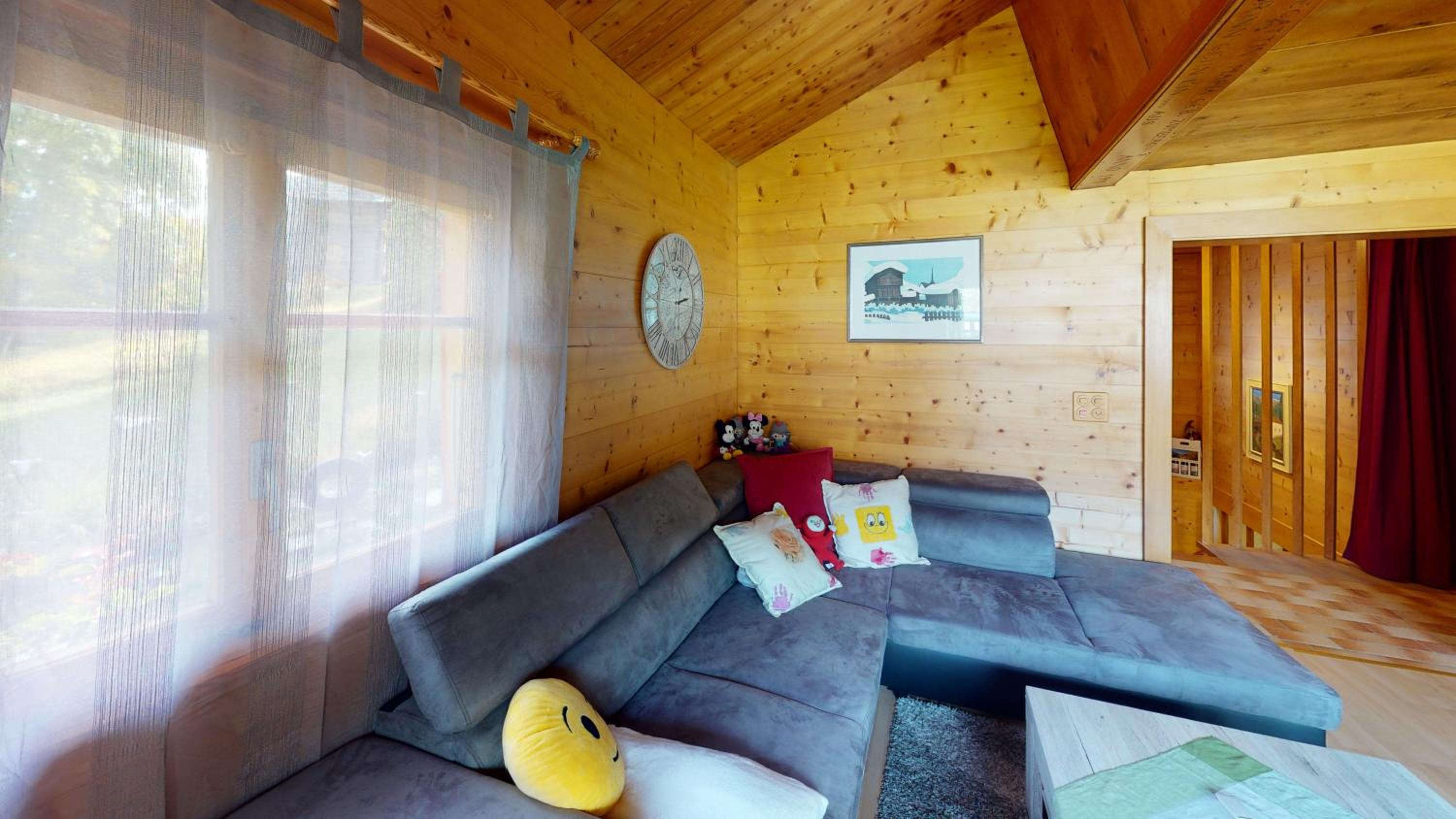 Chalet Leonie LE0 view 3