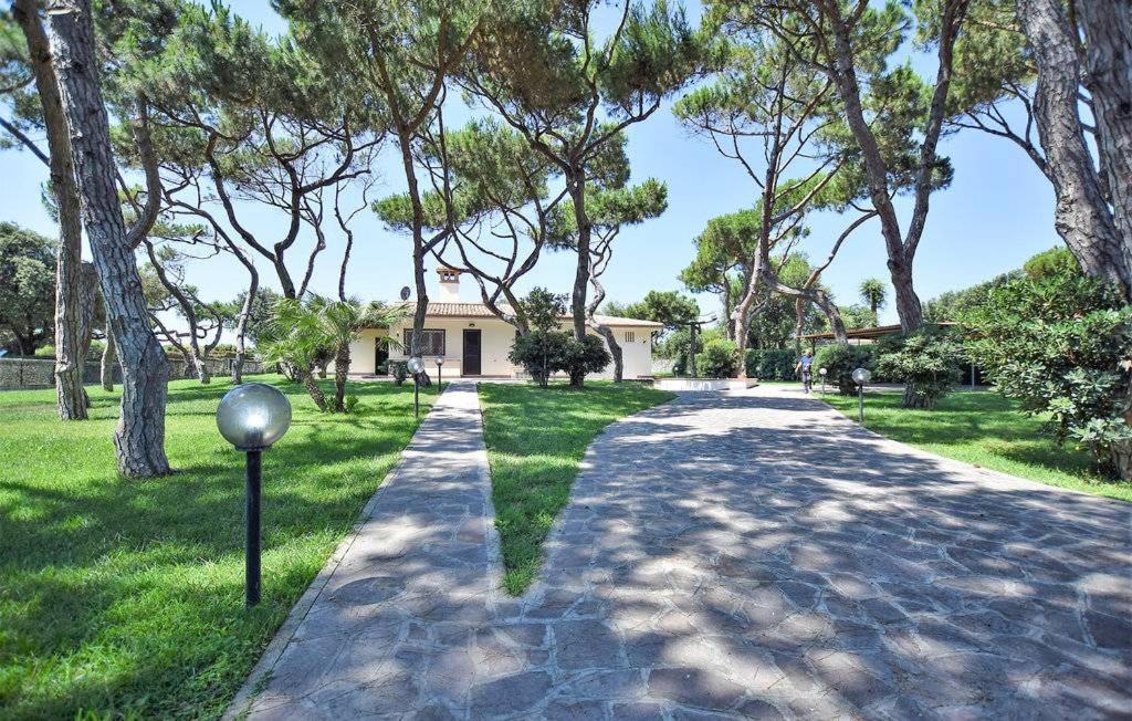 Comfortable and spacious villa - Baia Domizia