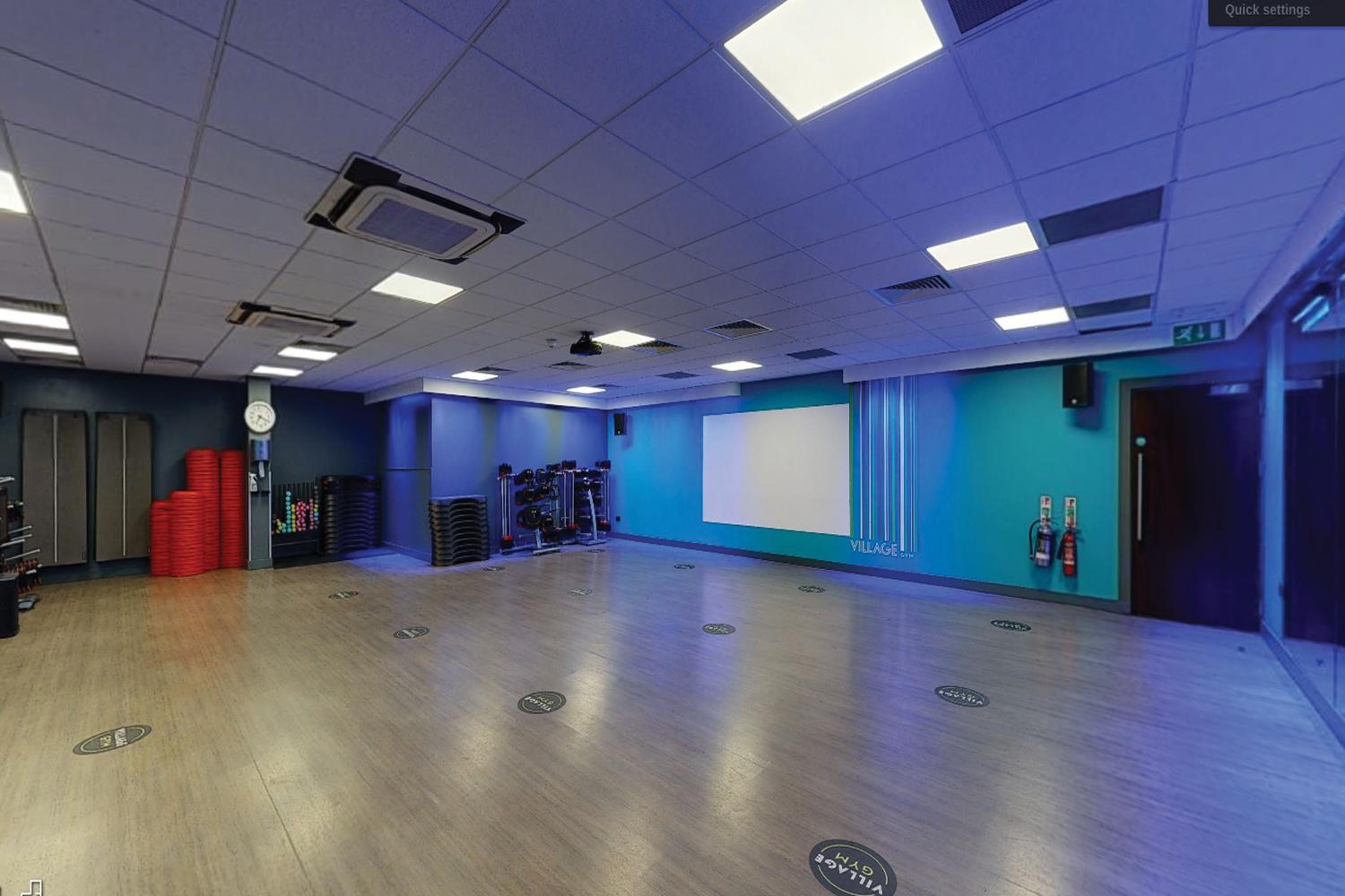 Solihull Vacations - Village Hotel Solihull - Property Image 8