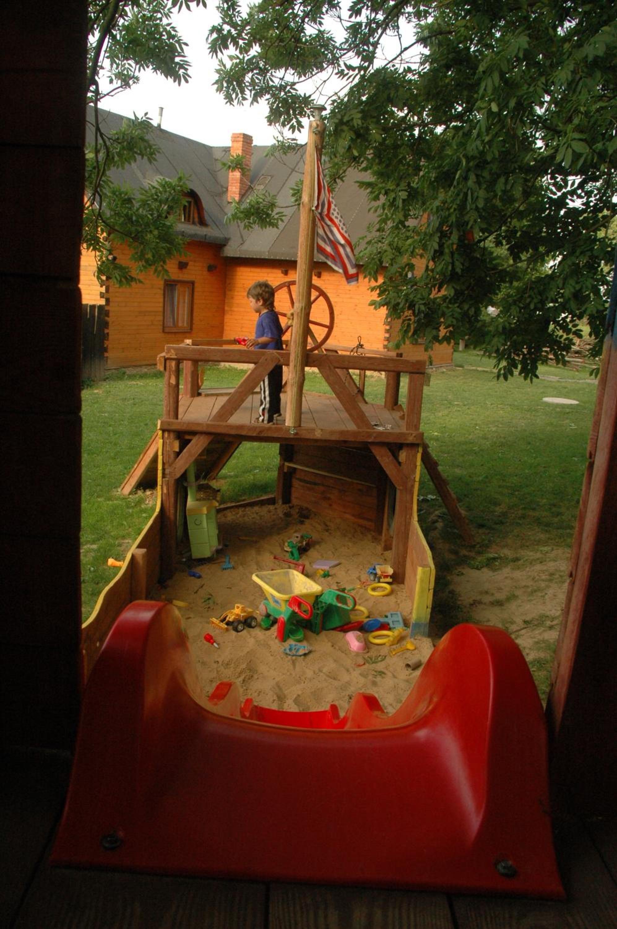Photo 12