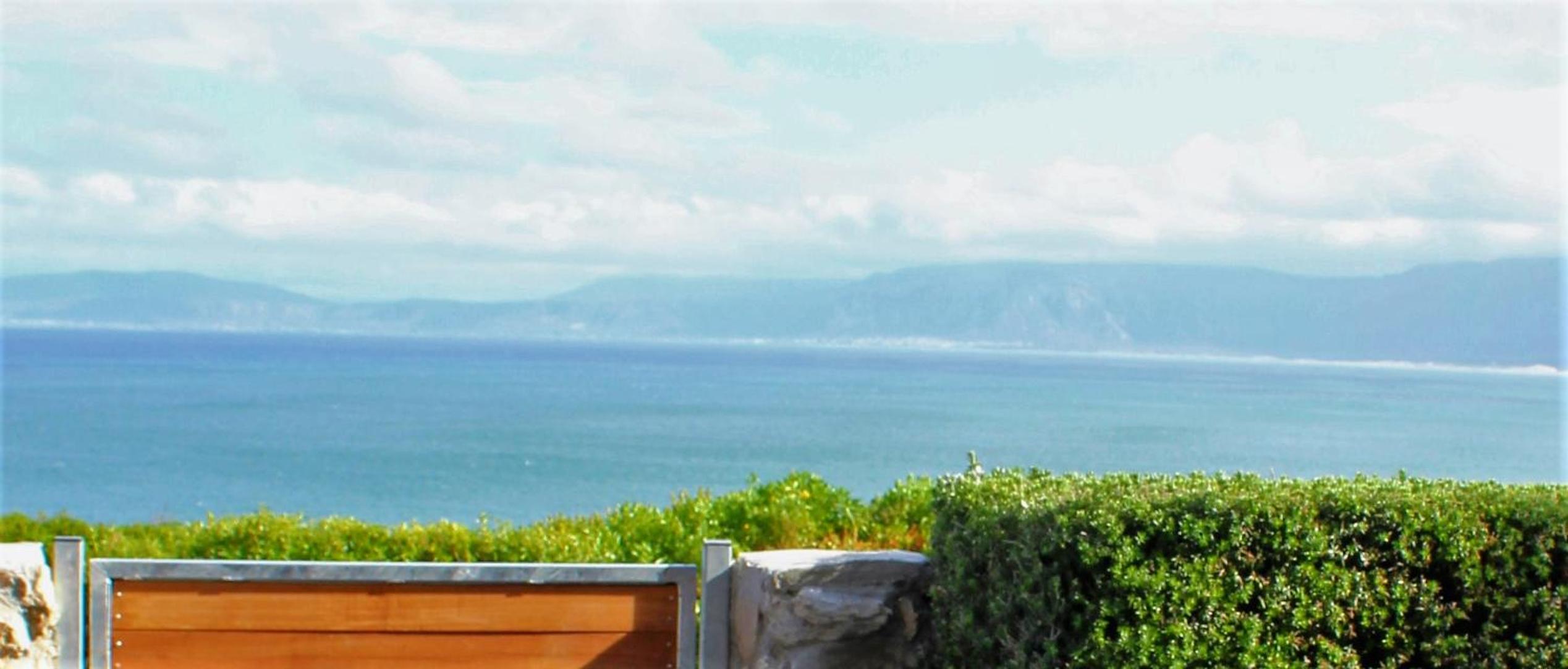 Kleinzee Oceanfront Guesthouse