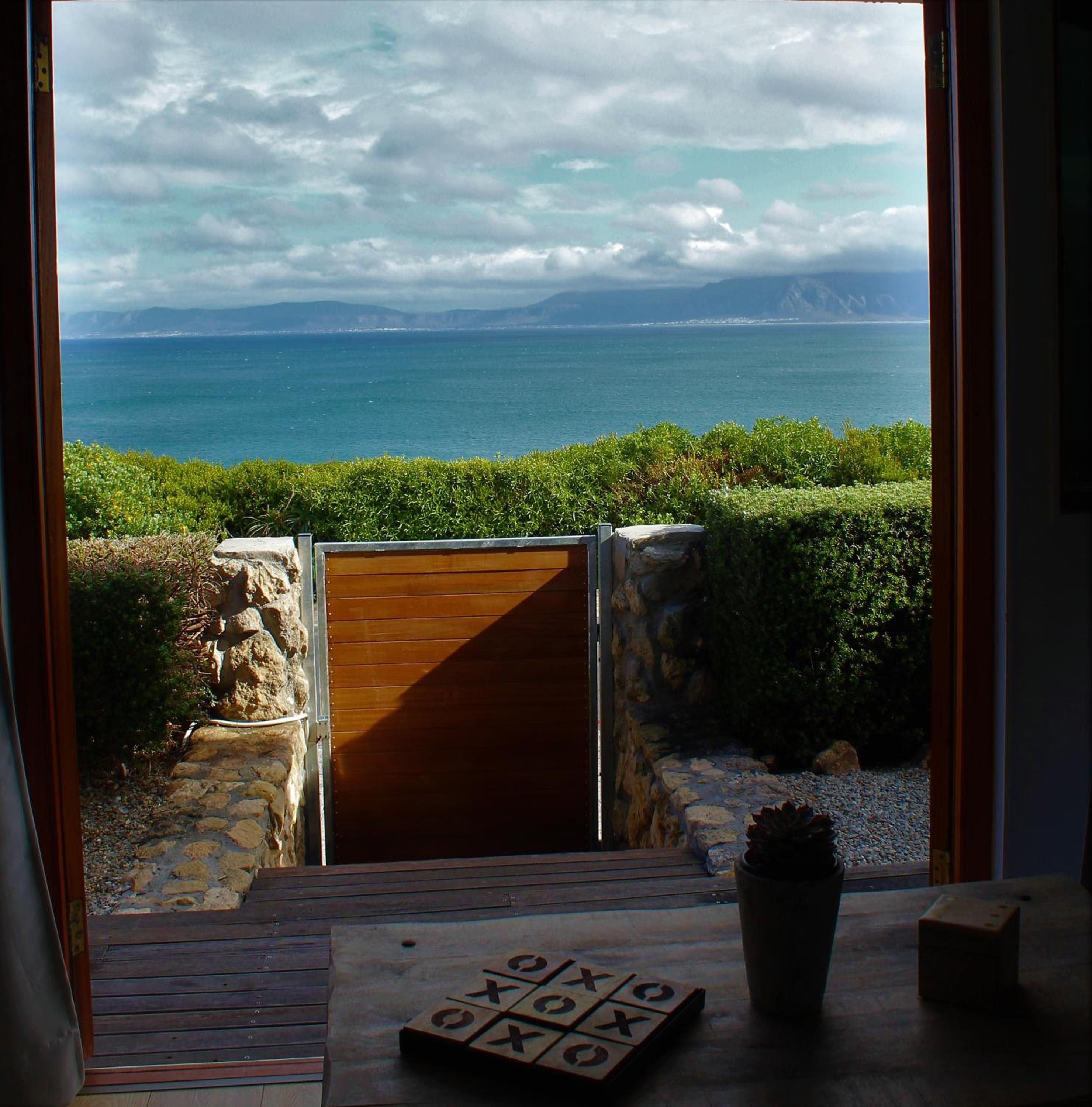 Kleinzee Oceanfront Guesthouse