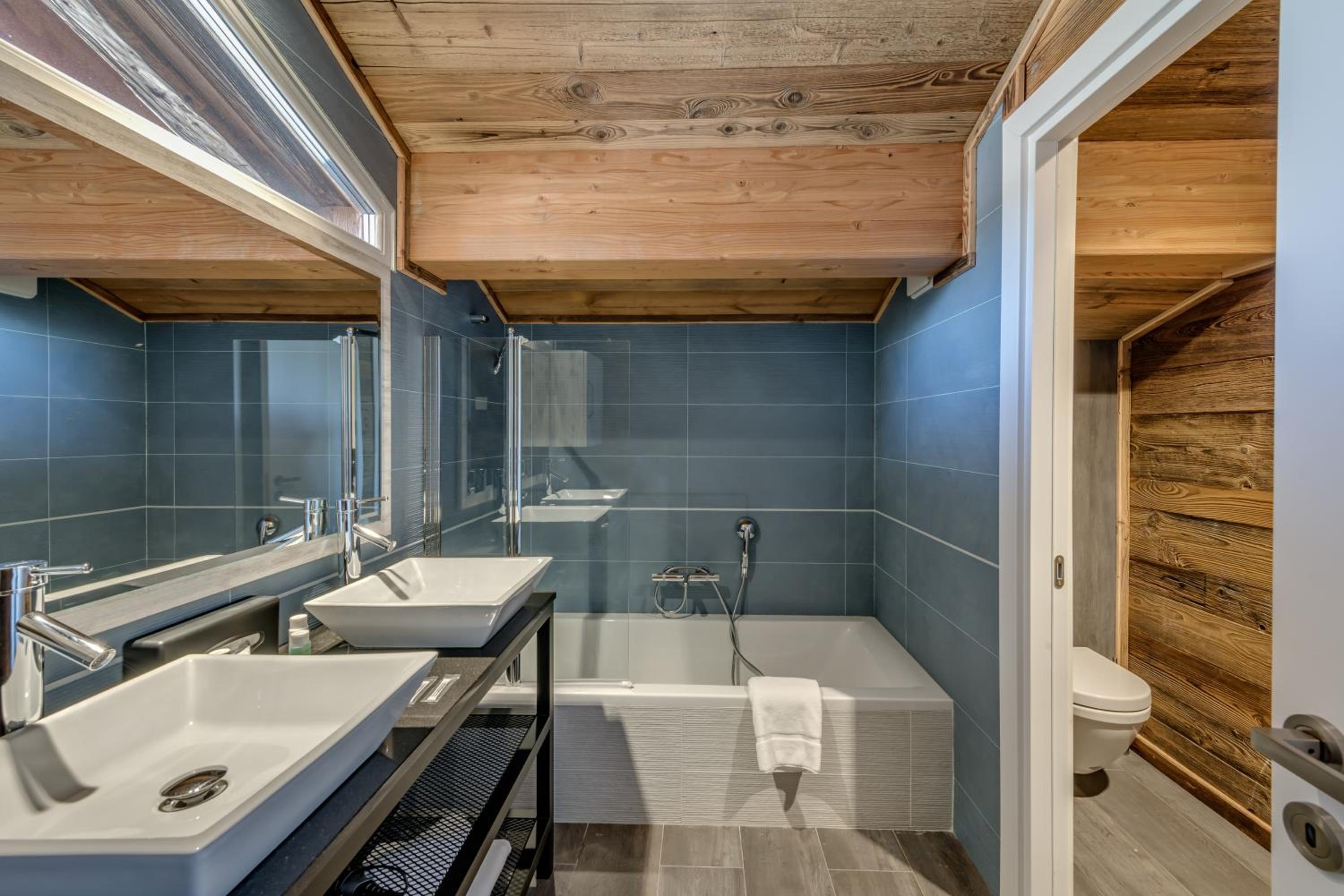Chalet Carte Blanche Merveilles view 3