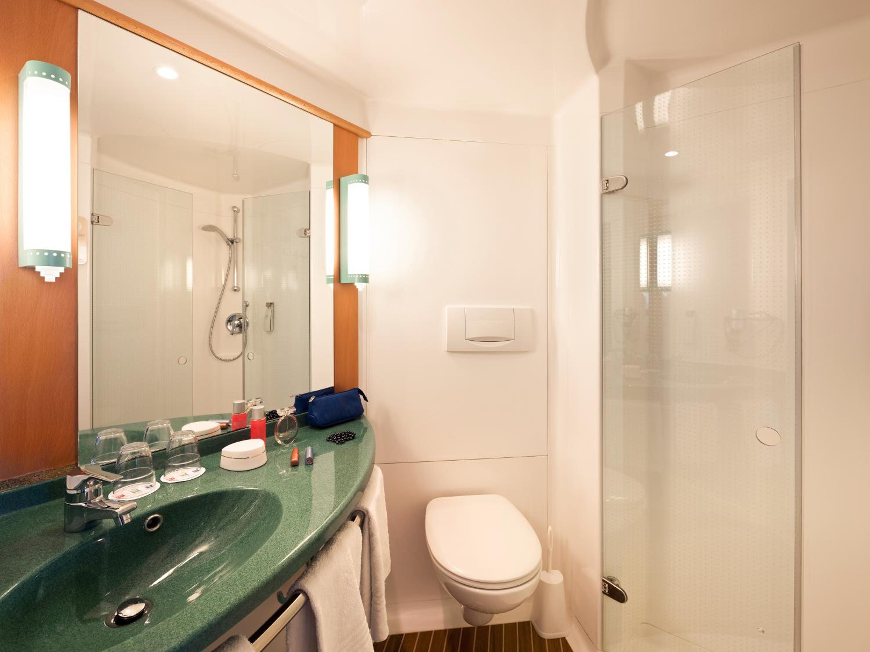 Hamburg Vacations - ibis Hamburg Alsterring - Property Image 2