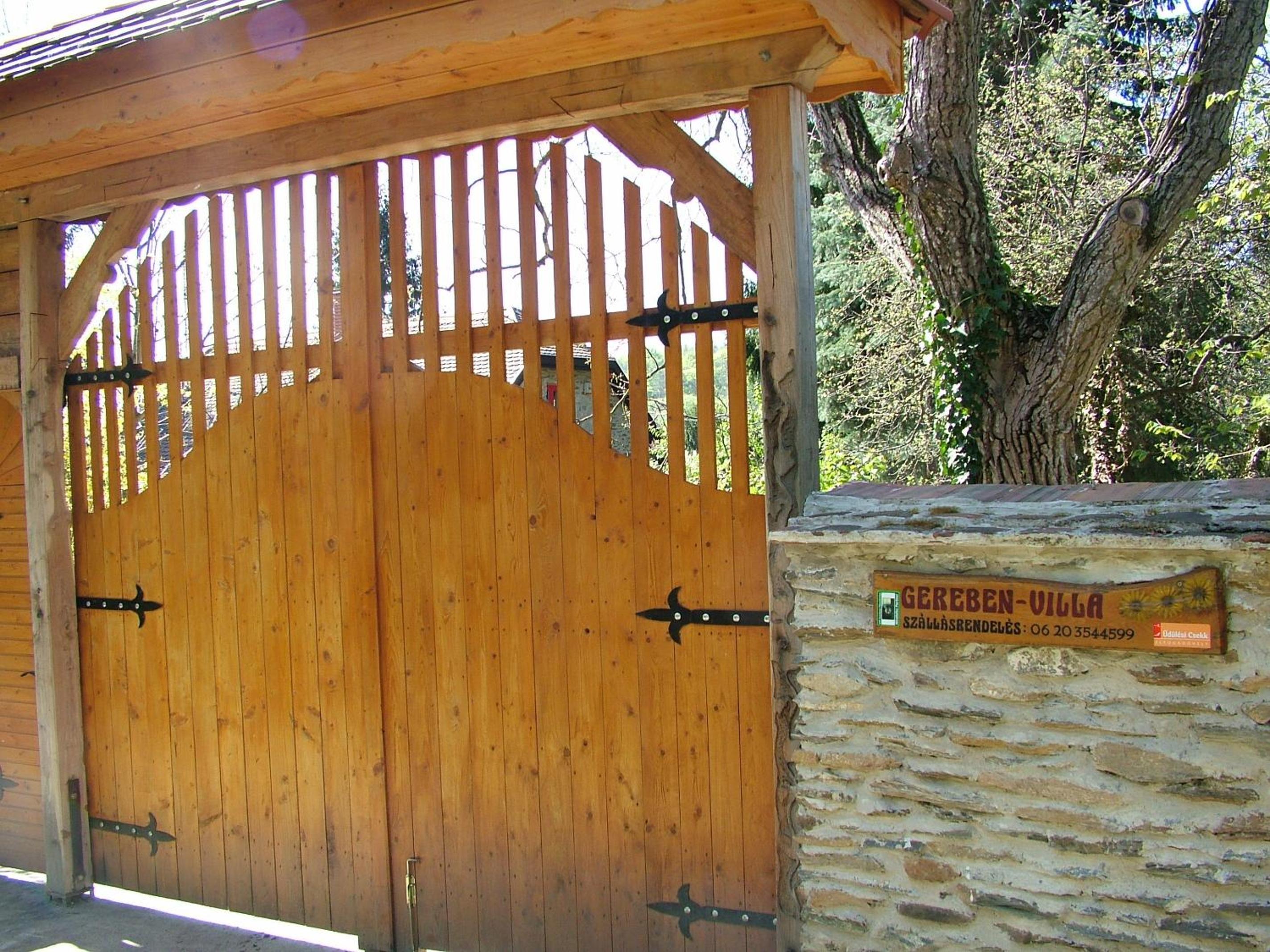 Photo 10