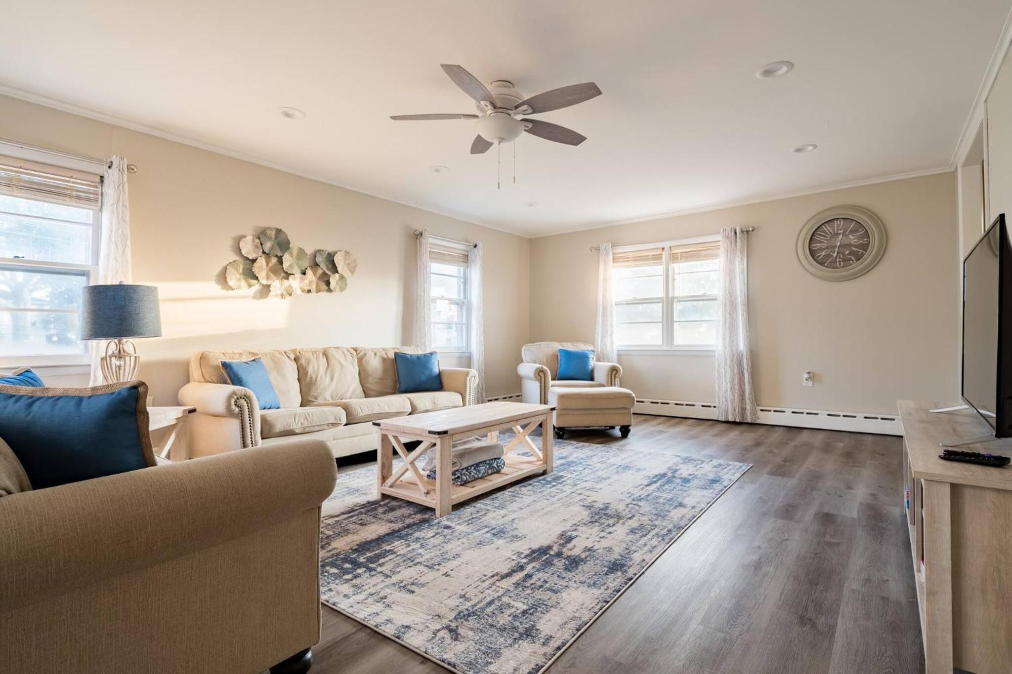Spacious beach home ready for Family Memories! view 5