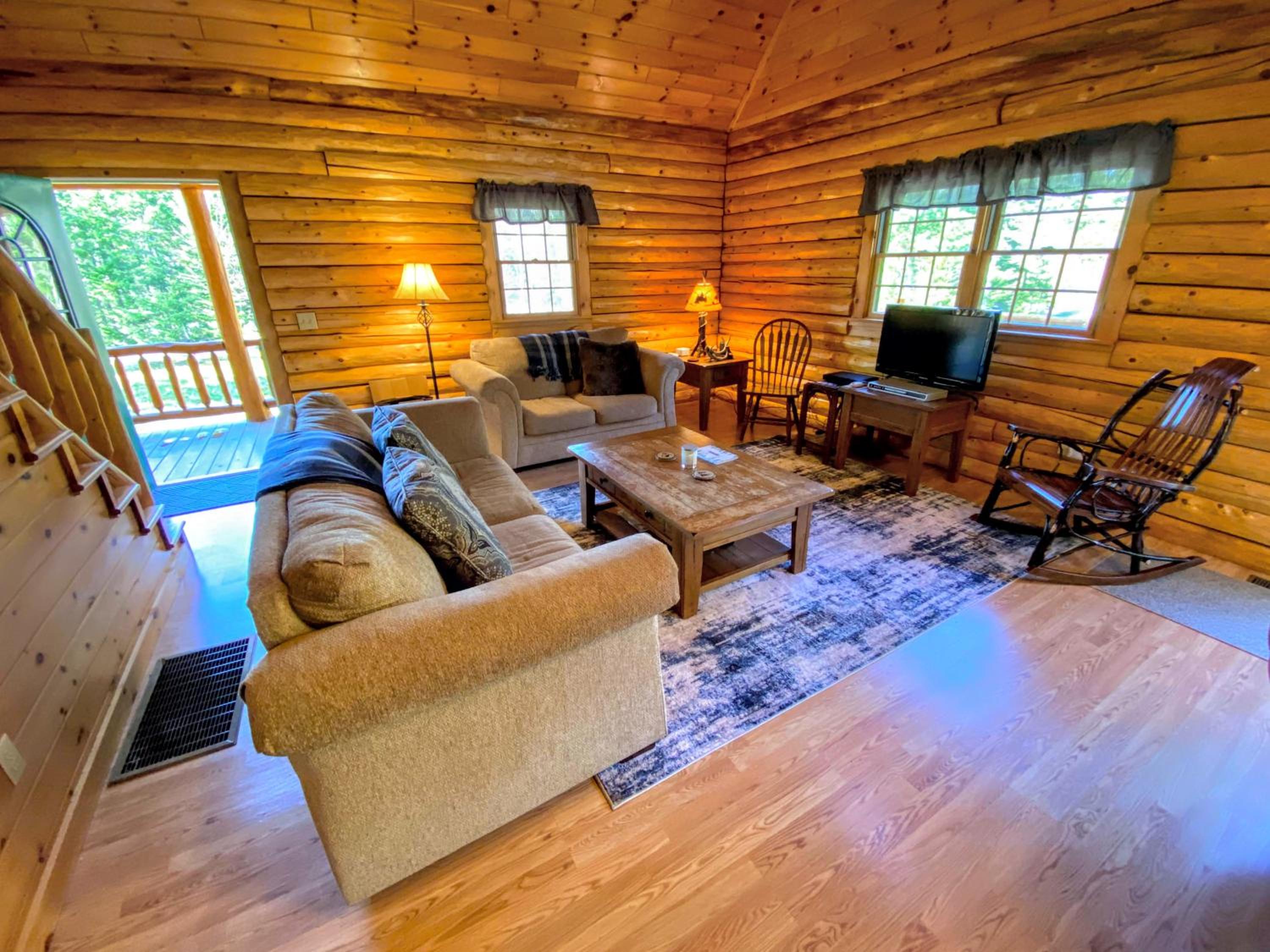 NEW Log cabin in the heart of the White Mountains - close to Bretton Woods Cannon Franconia view 3