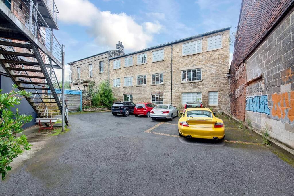 Lovely Central 1 Bed Apartment Sleeps 2 plus 1 view 4