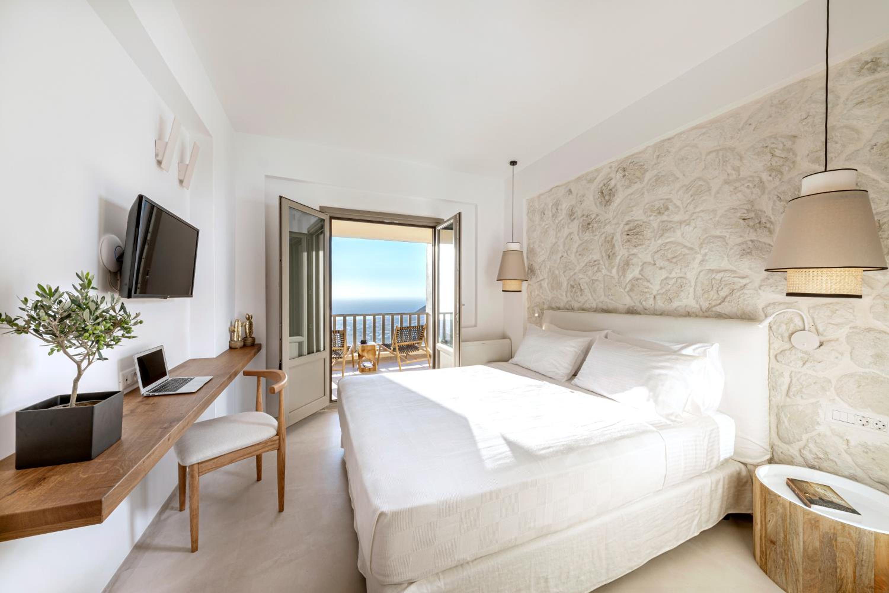 Eolia Luxury Villas