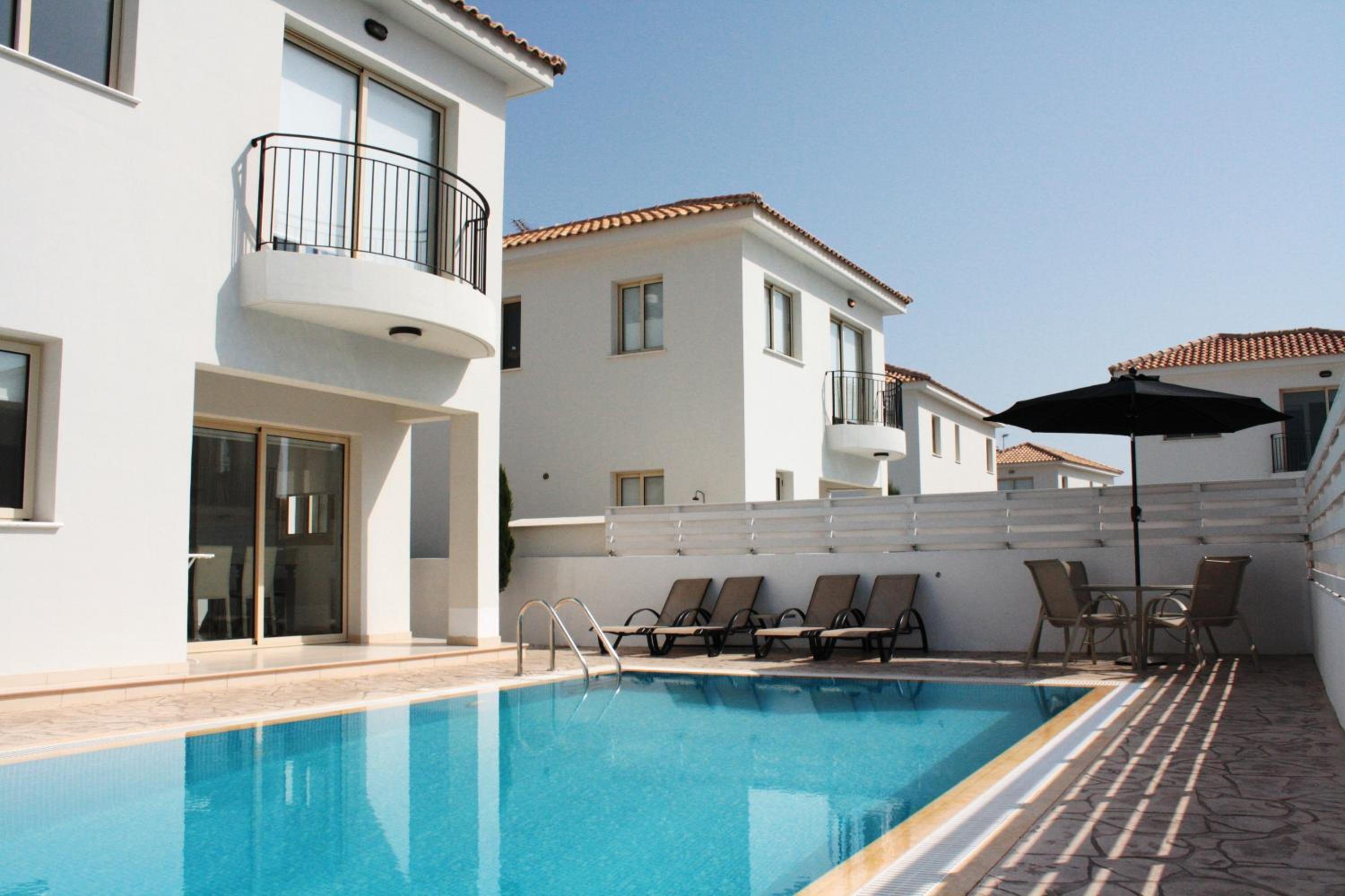 Palm Tree Villas view 3