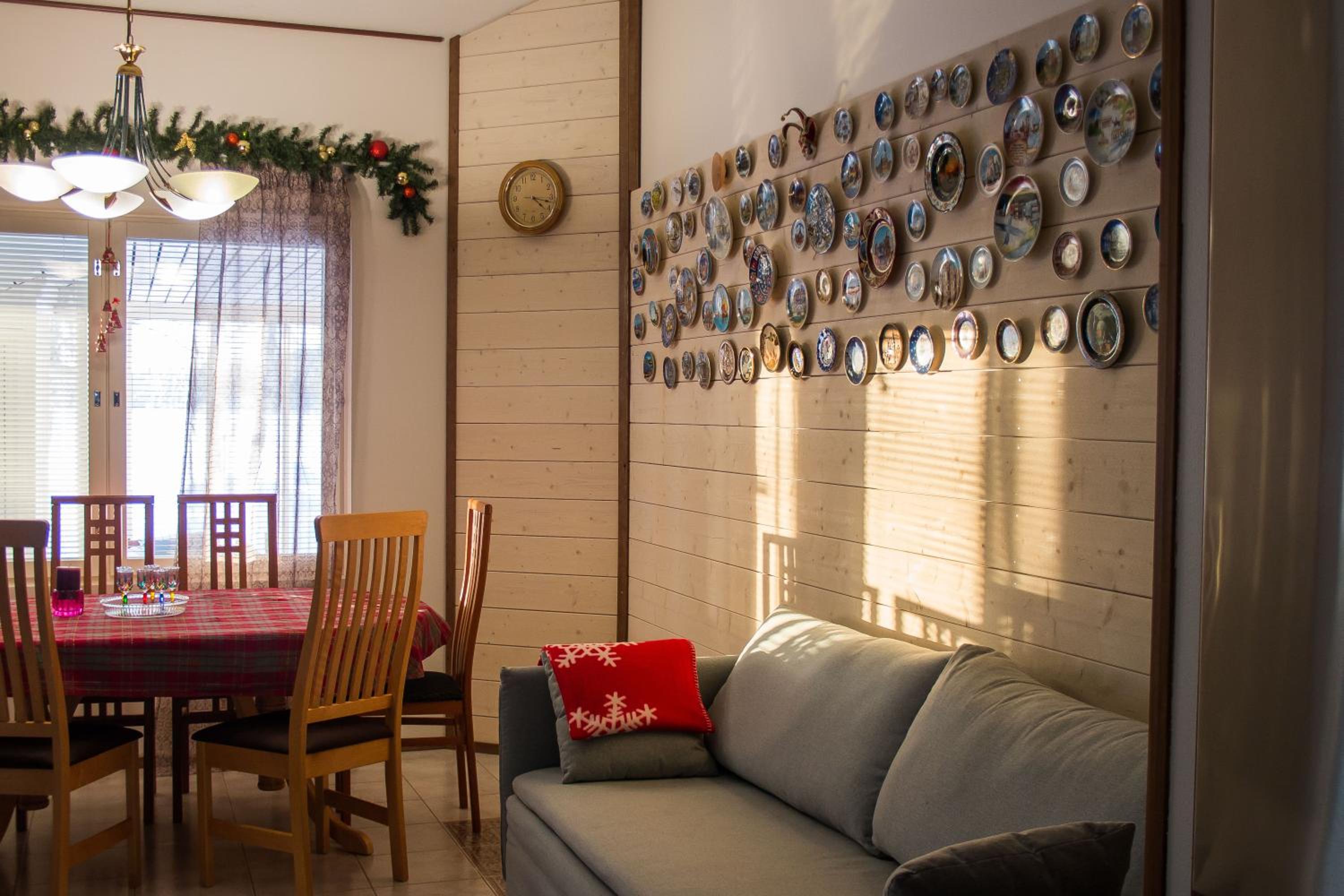 Lake Suite Family view 3