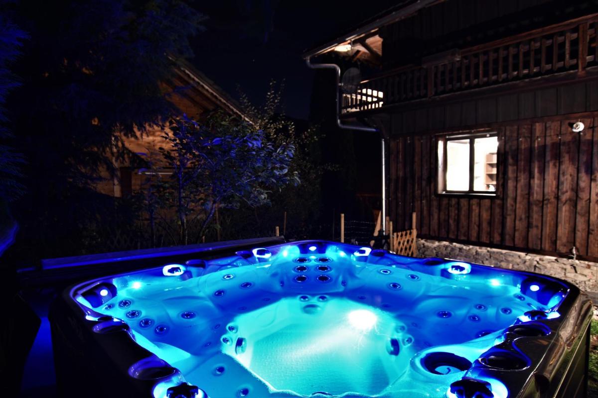 Jacuzzi