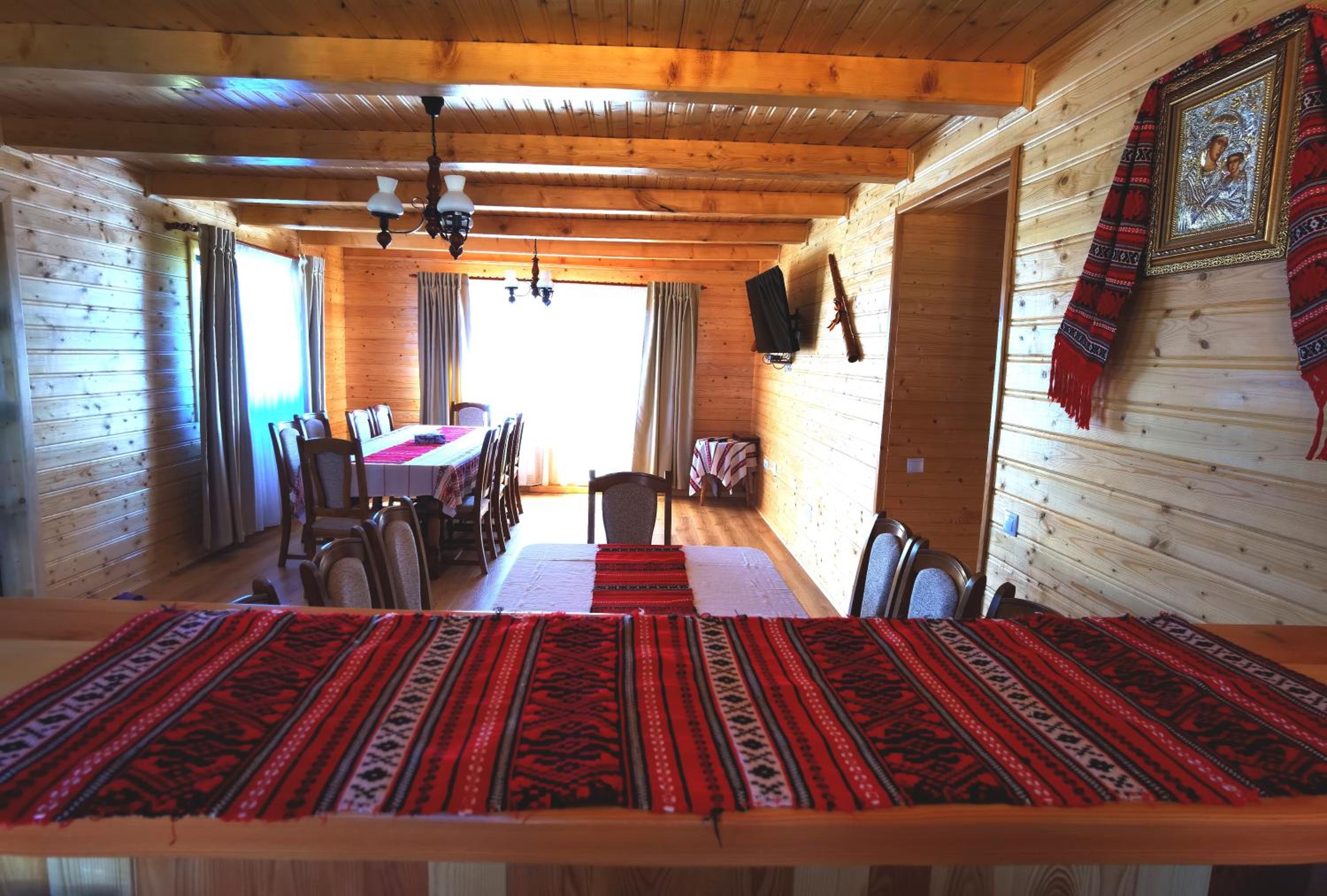 Cabanele FloriCrin - Cabana Mare view 5