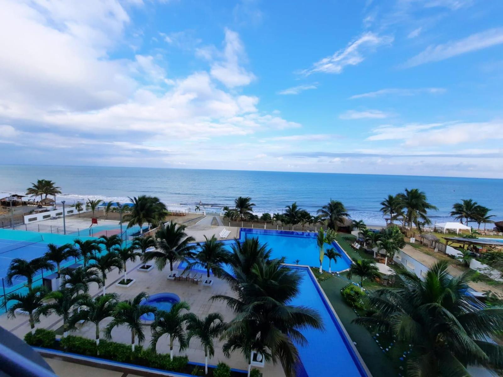 Hotel Departamento Playero Fountaine Bleau Frente Al Mar Tonsupa