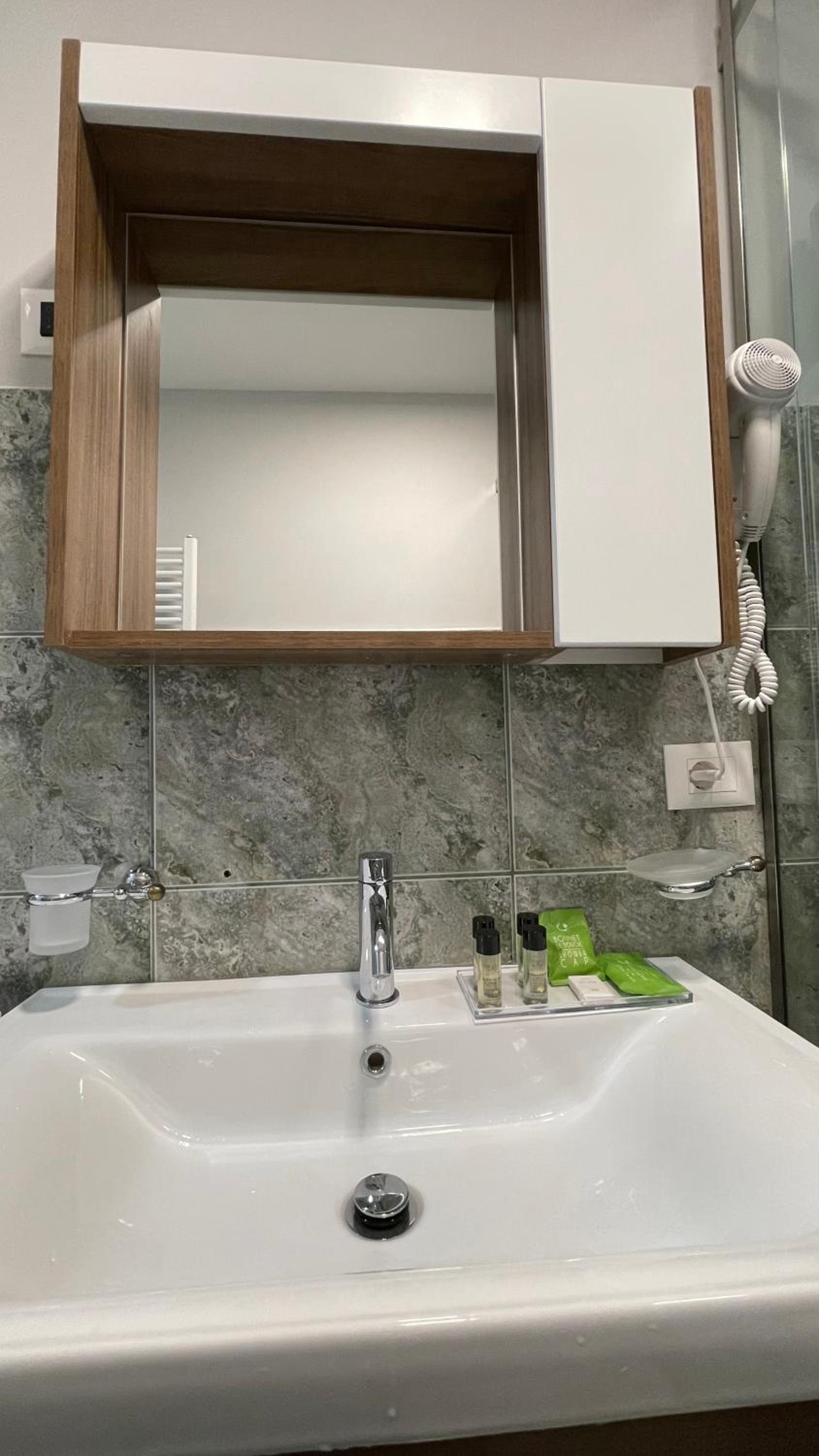 Comfort Apartment In City Center