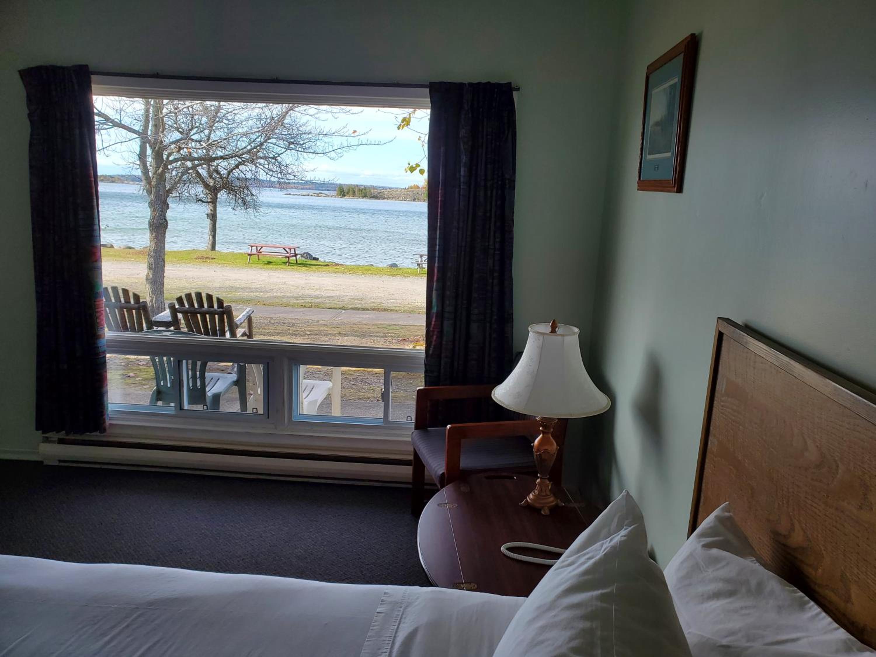 Carolyn Beach Inn