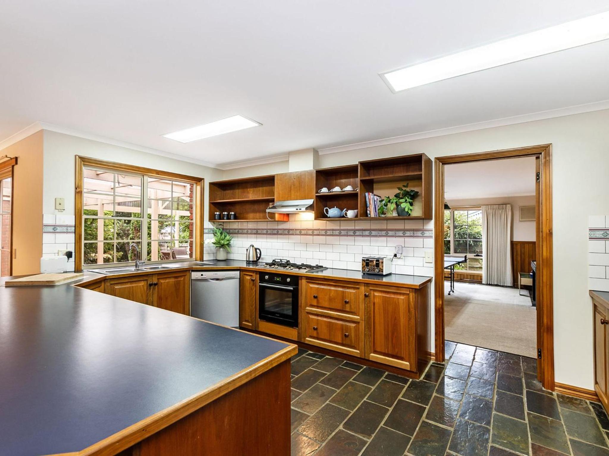 Warrnambool Vacations - Comfort on Conns - Property Image 1