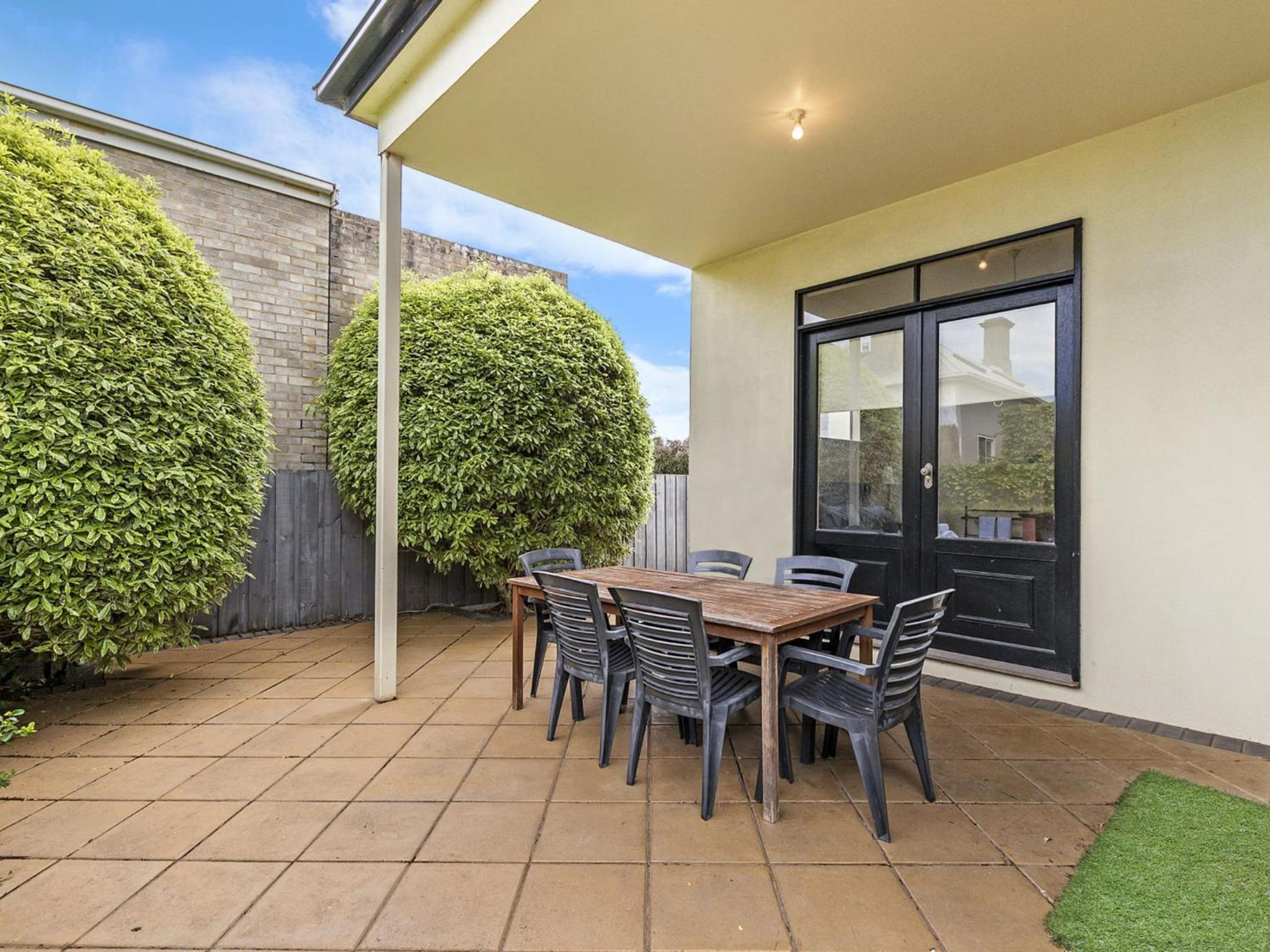 Fairholme Townhouse view 3