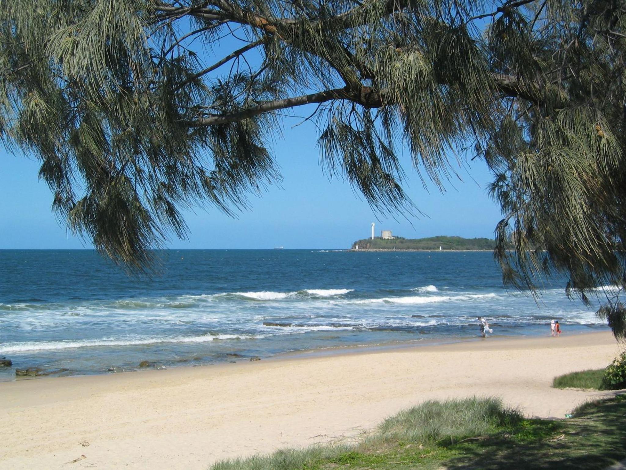 Headlands 10 Two Bedroom Beachside Apartment with Magical Ocean Views Great Value for Money