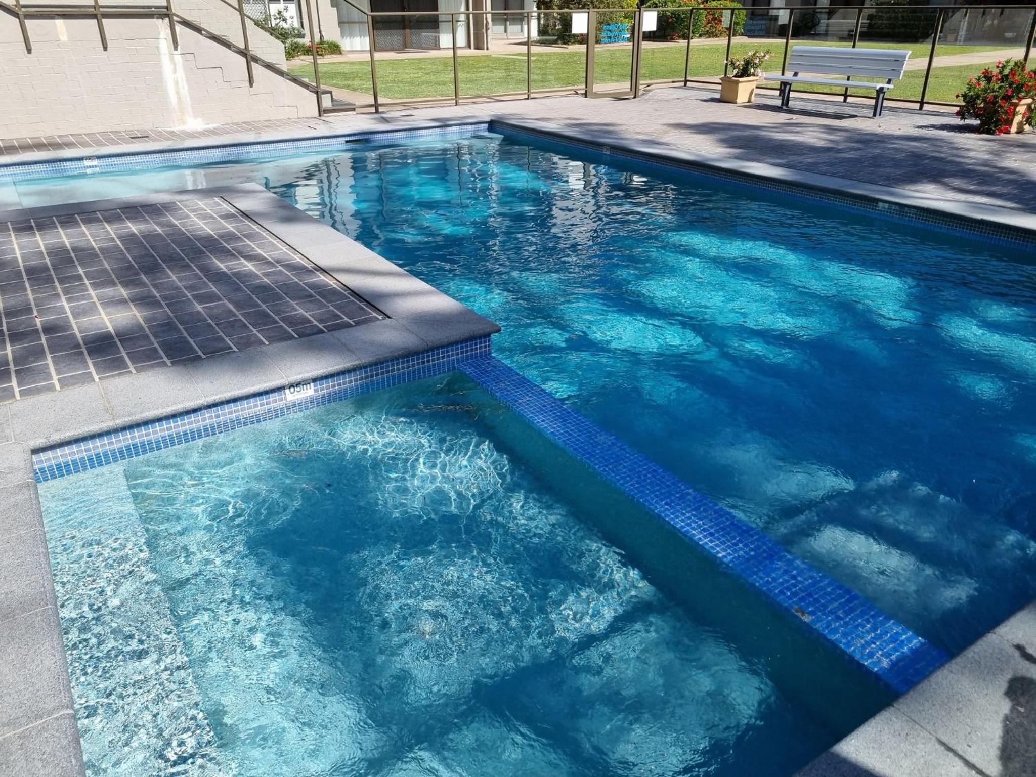 The Poplars, 2,36 Magnus Street - Comfortable Unit With Air Conditioning and Wi-Fi