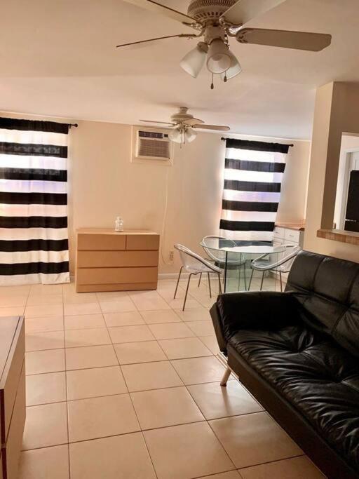 Cozy Private House near Miami Airport - Free parking - 01