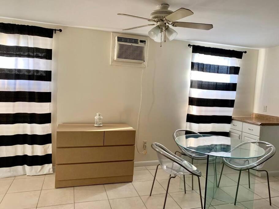 Cozy Private House near Miami Airport - Free parking - 01