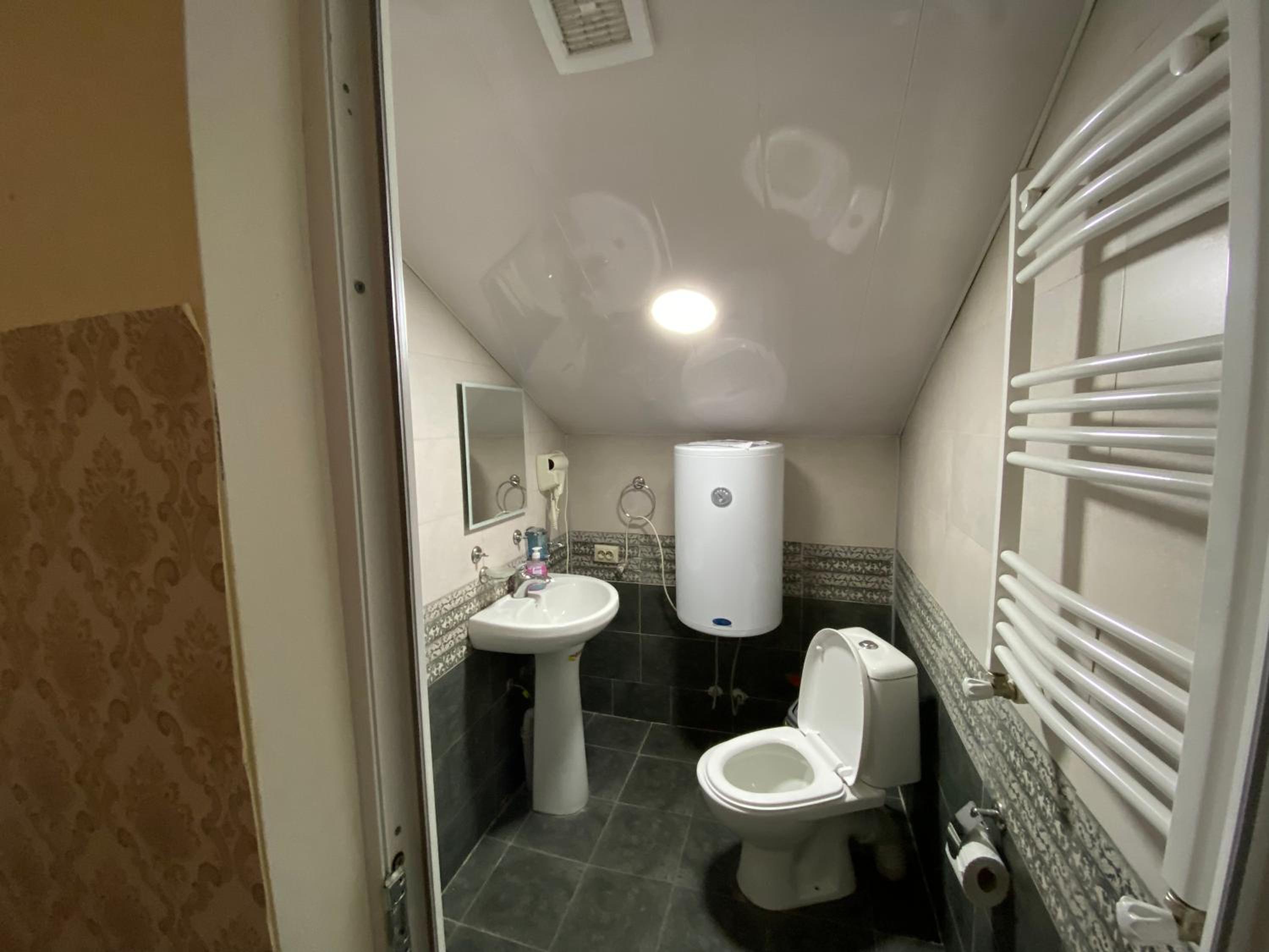 Photo 18