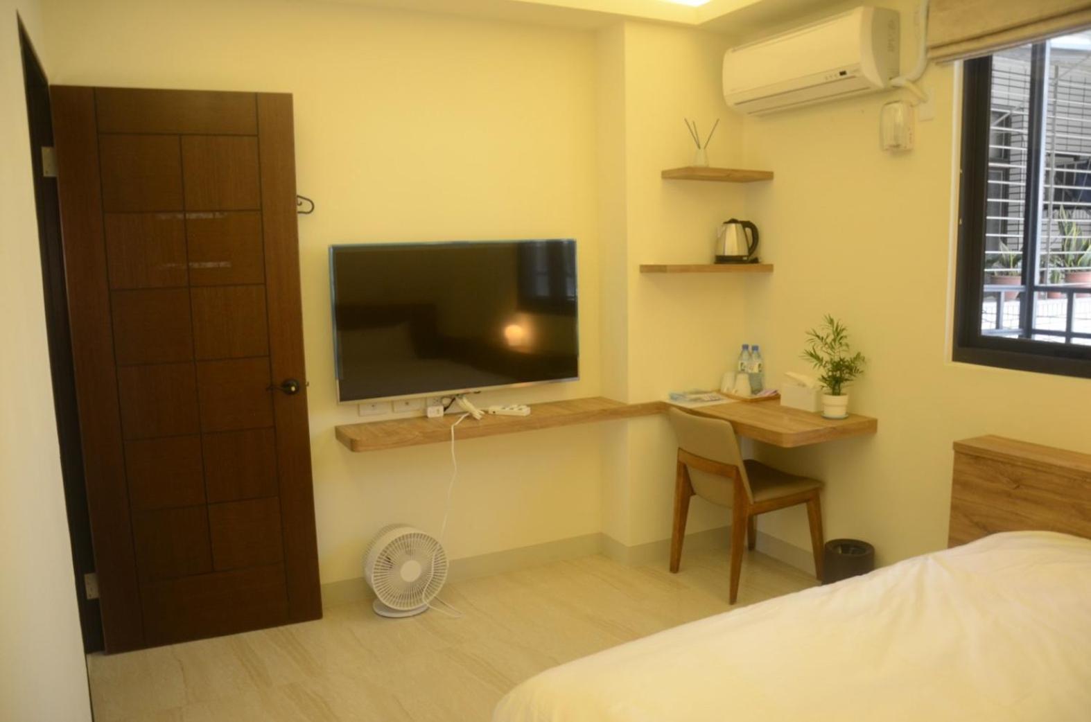 Rebecca Hostel
