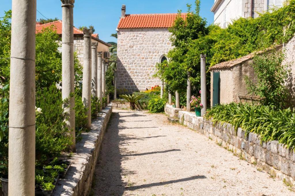 Villa Marini Dvori - with free parking
