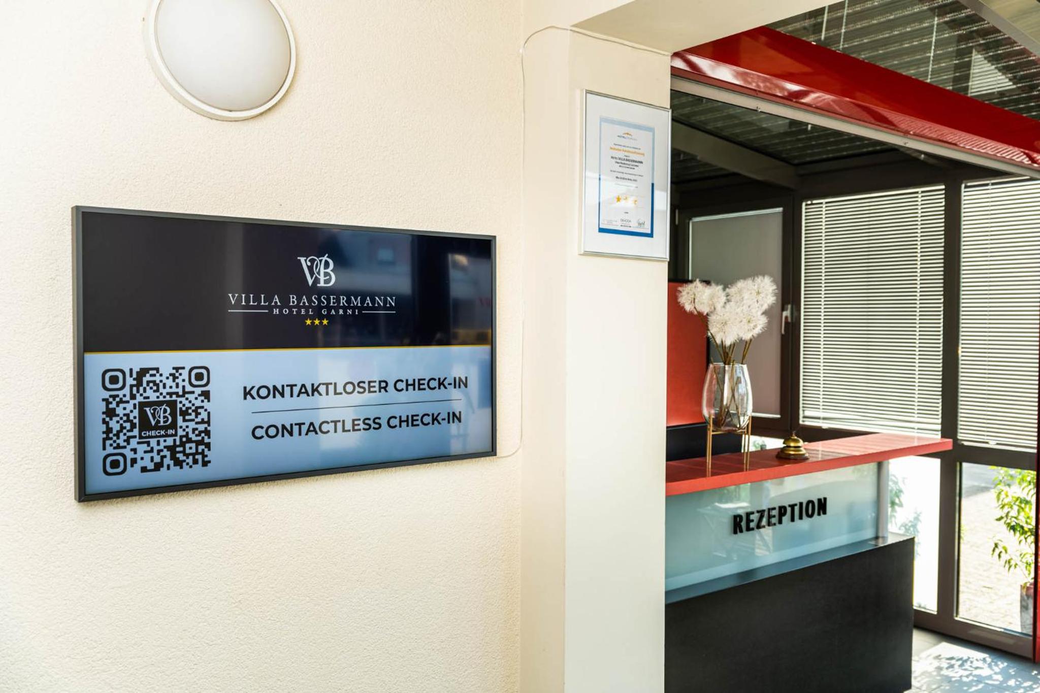 Hotel Villa-Bassermann, stilvoll, 2 Min zum Schloss, schnelles WLAN & Parkplatz