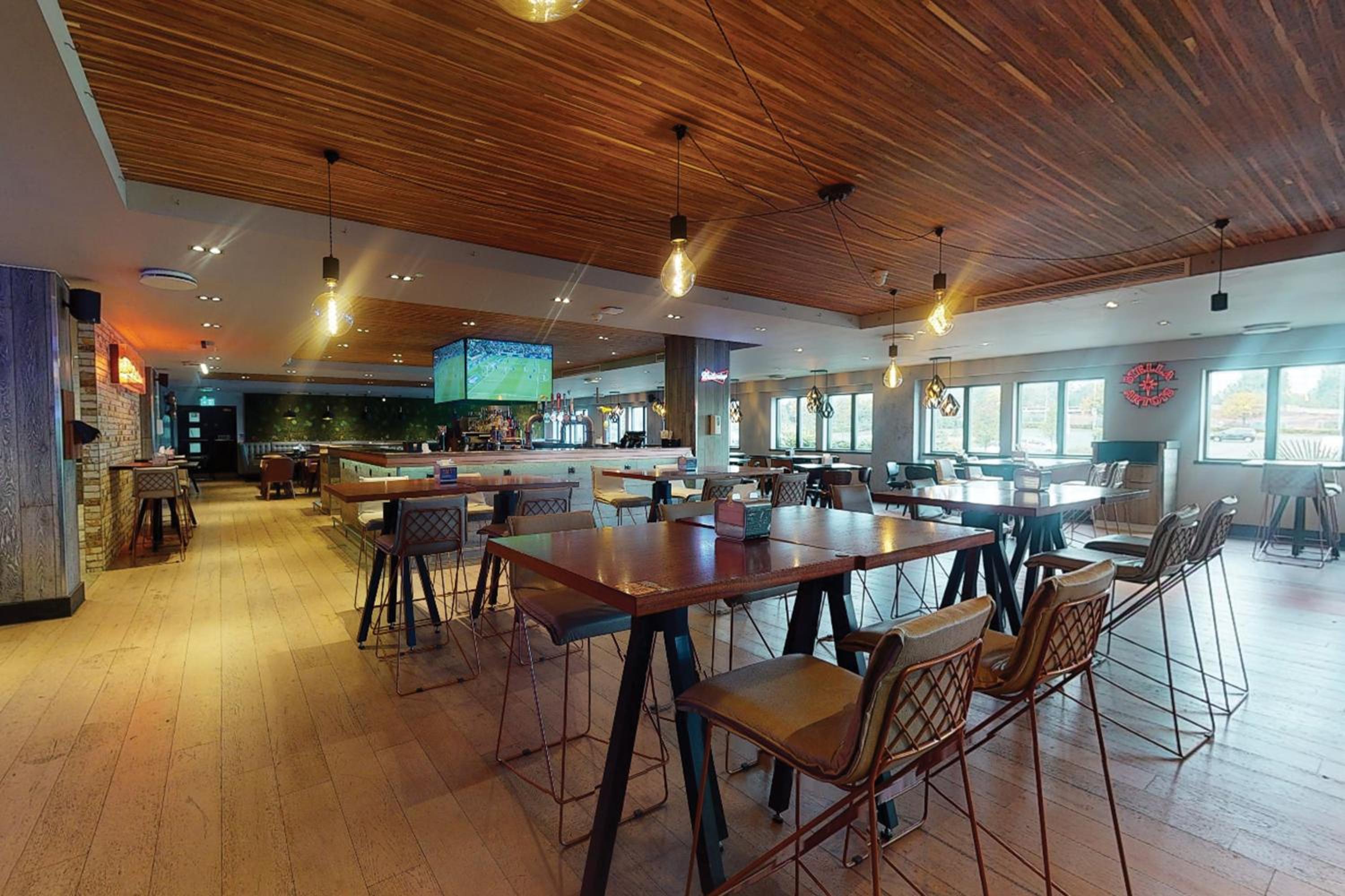Walsall Vacations - Village Hotel Birmingham Walsall - Property Image 12