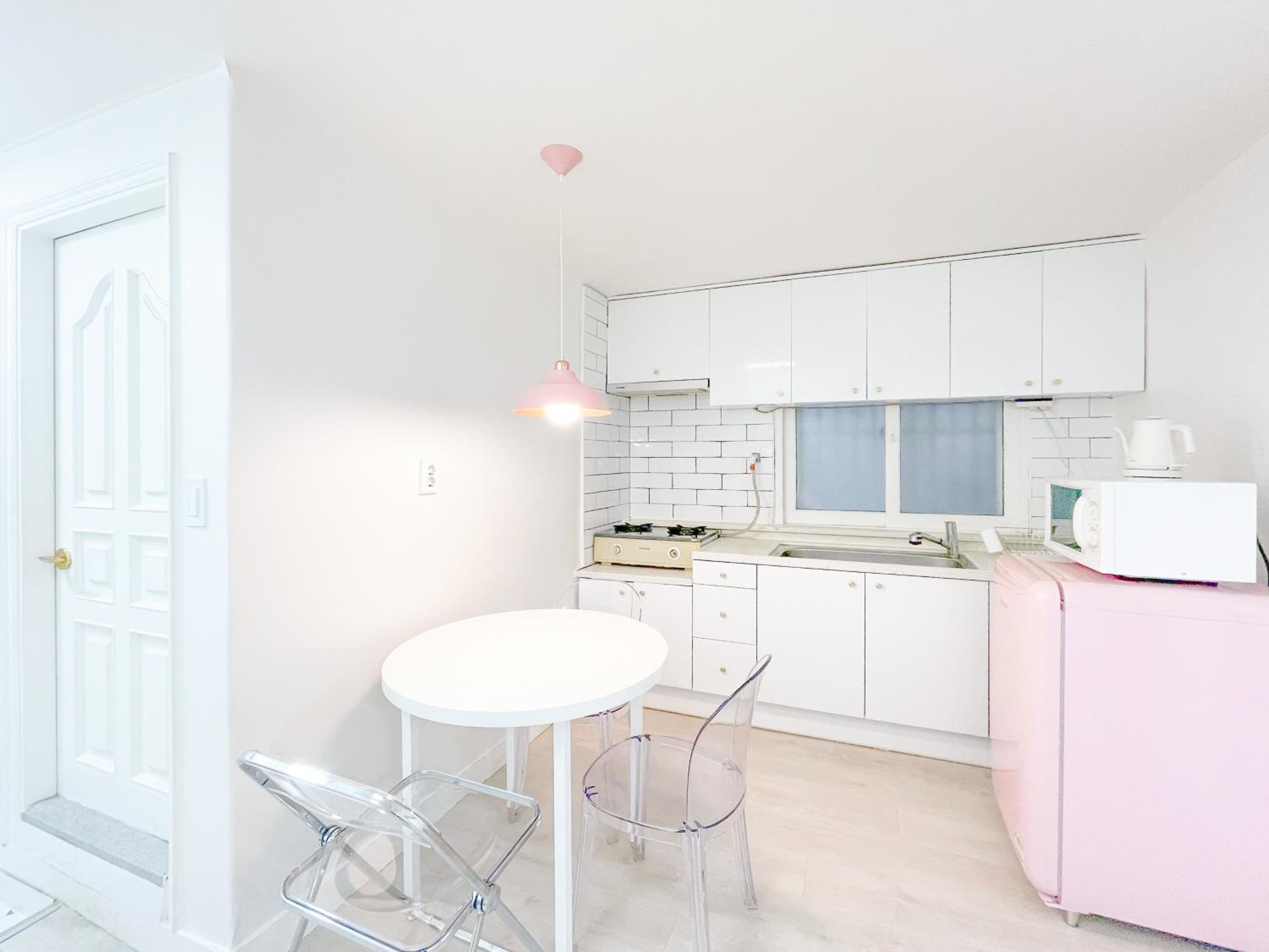 SeeU House Hongdae