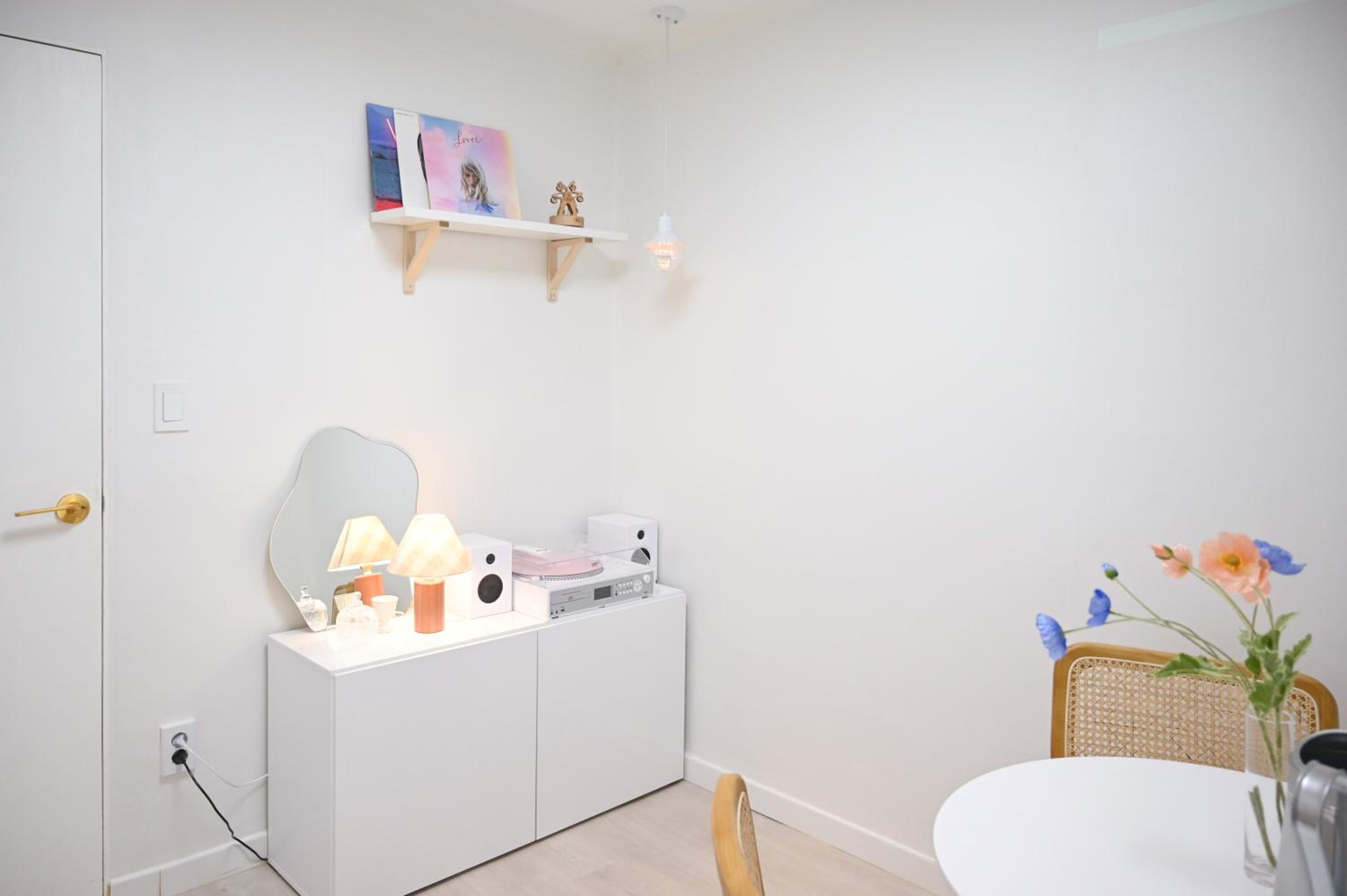 SeeU House Hongdae
