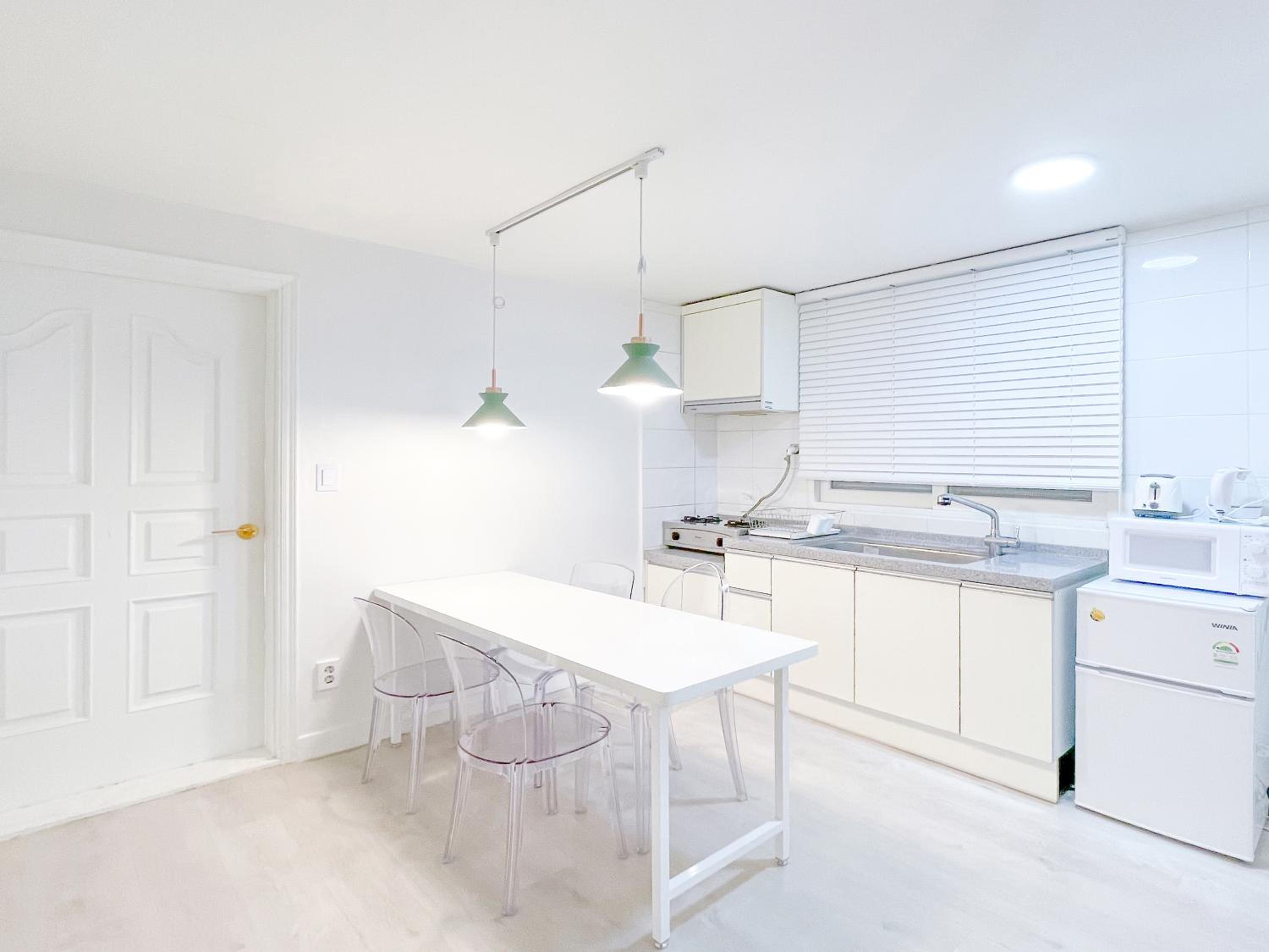 SeeU House Hongdae