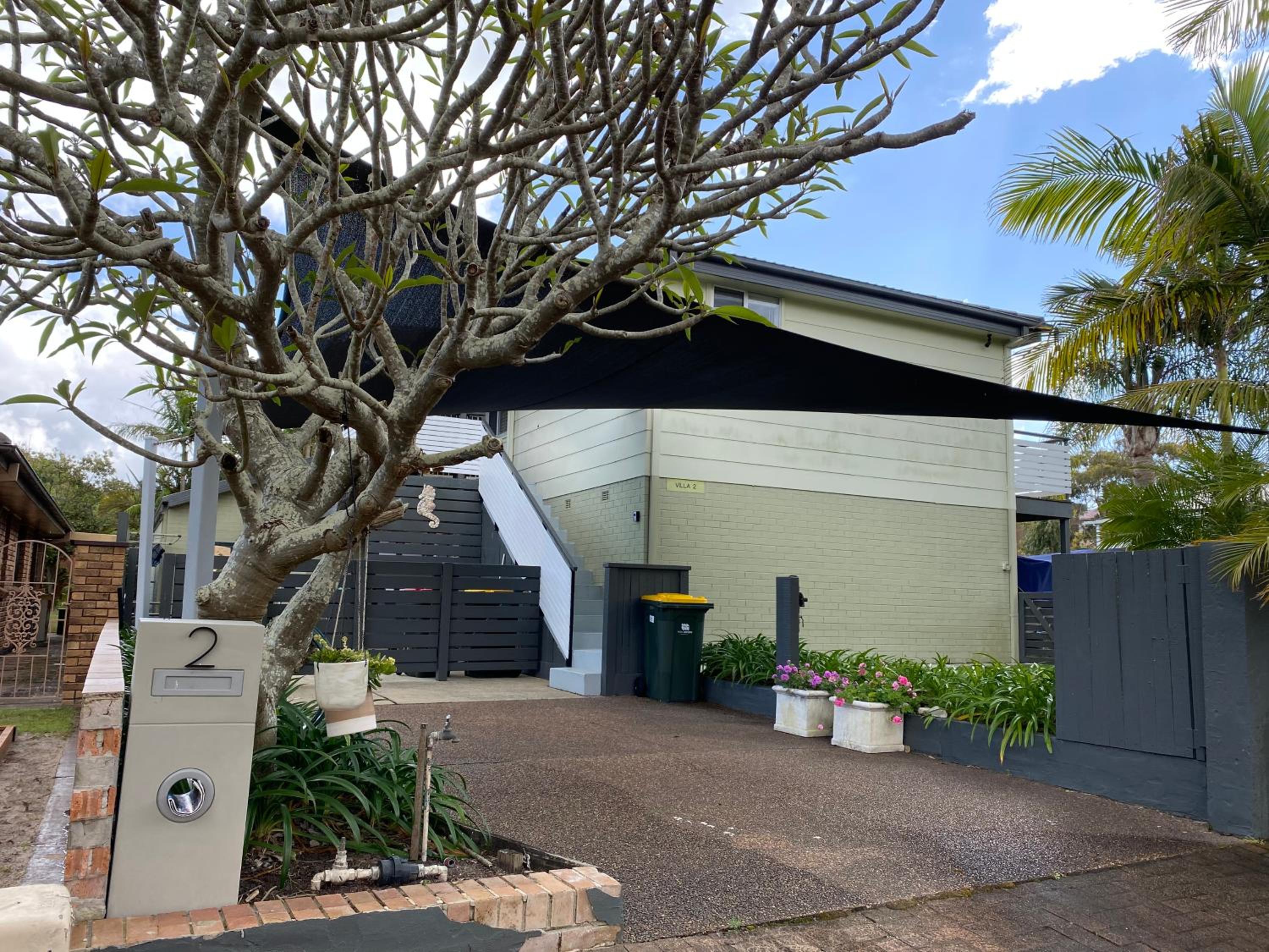 Nelson Bay Vacations - Coconuts - 2 balconies and stroll to choice of 2 beaches - Property Image 11