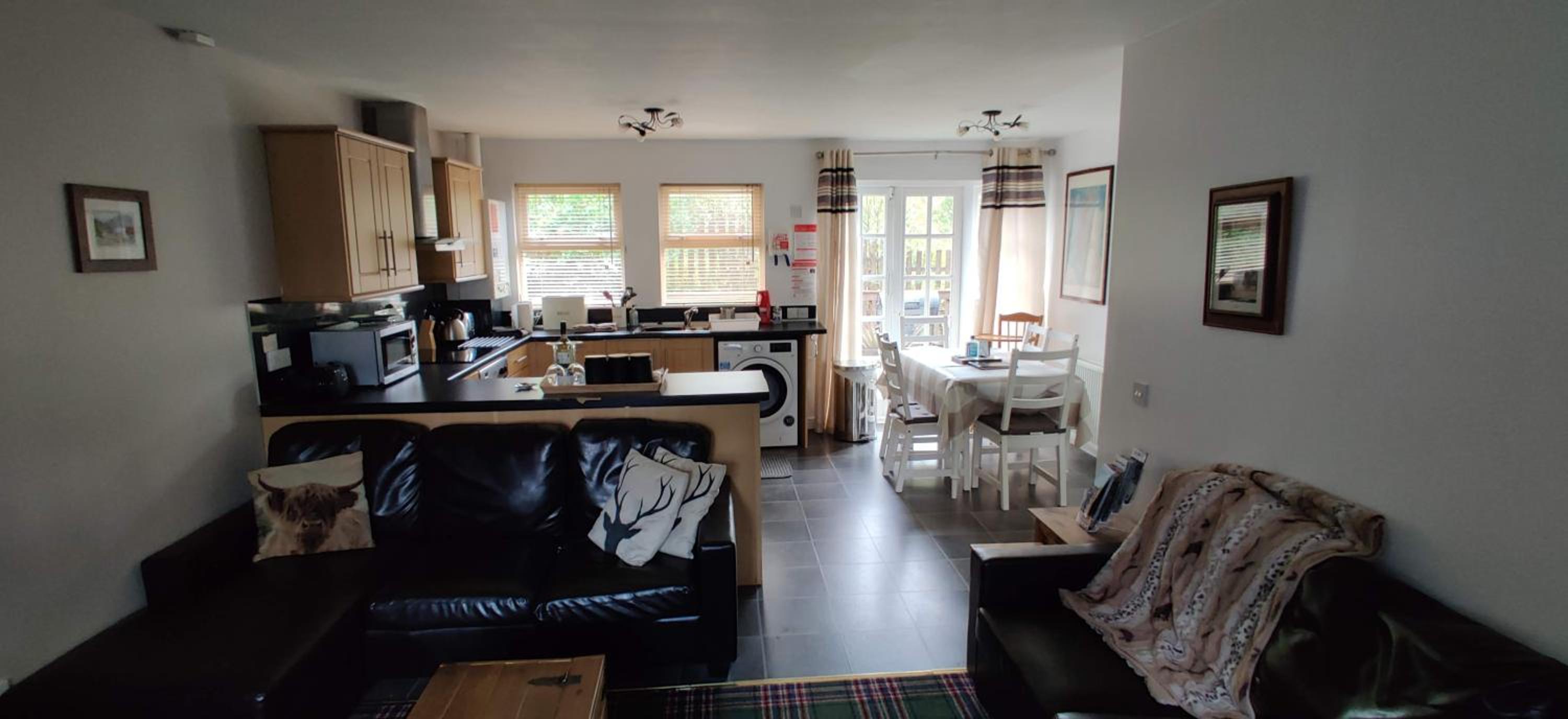 Ben Lomond Cottage - Loch Lomond and Arrochar Alps view 2