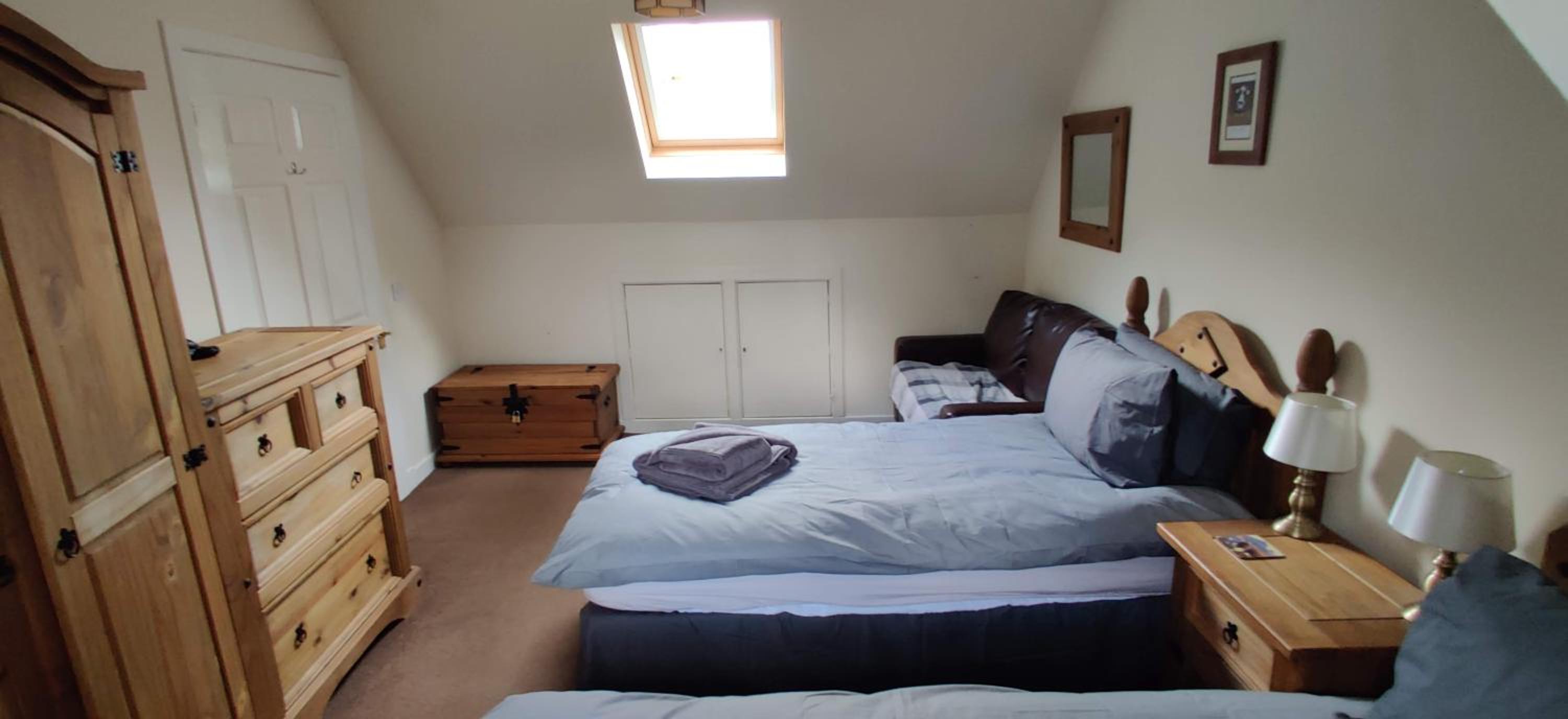 Ben Lomond Cottage - Loch Lomond and Arrochar Alps view 5