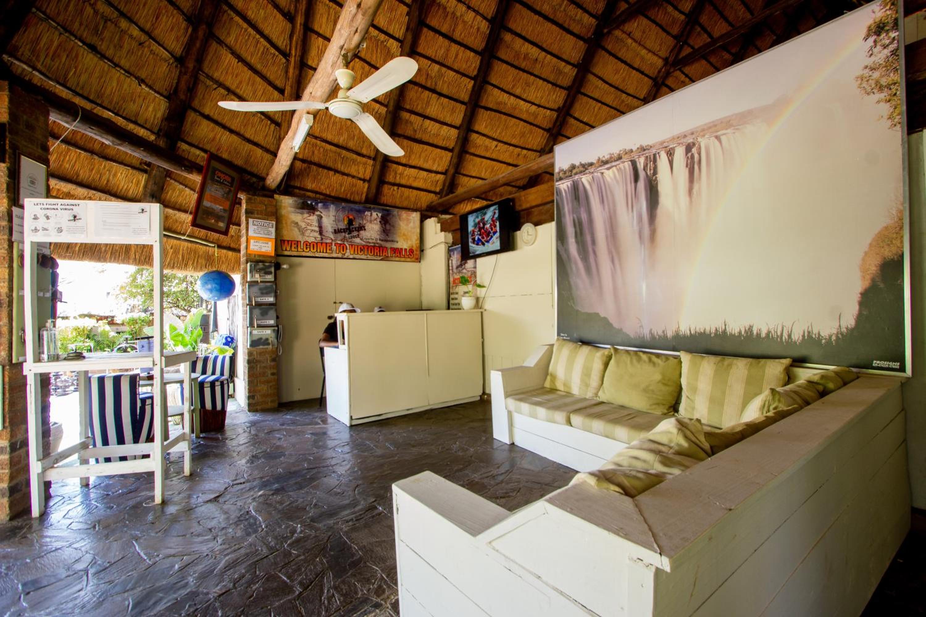 Victoria Falls Backpackers Lodge