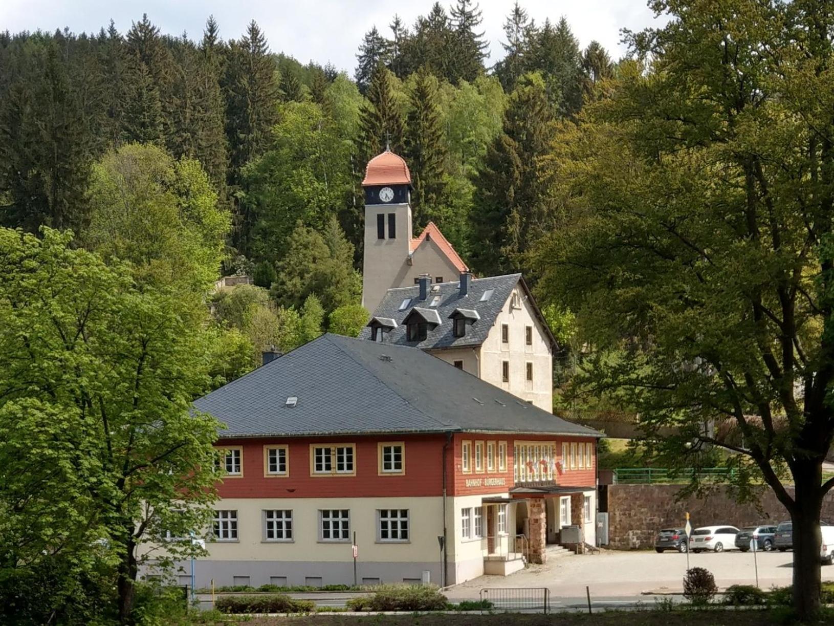 Photo 10