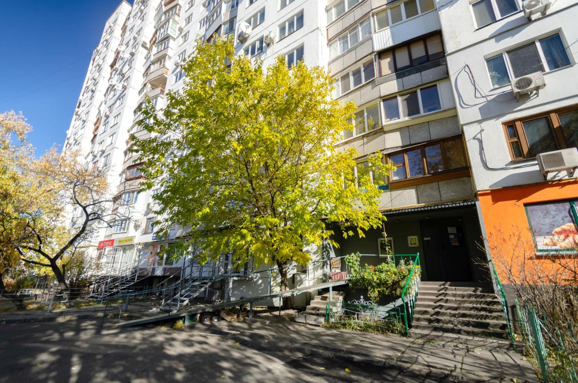 ARTAL Apartment on Obolonskaya Square 1