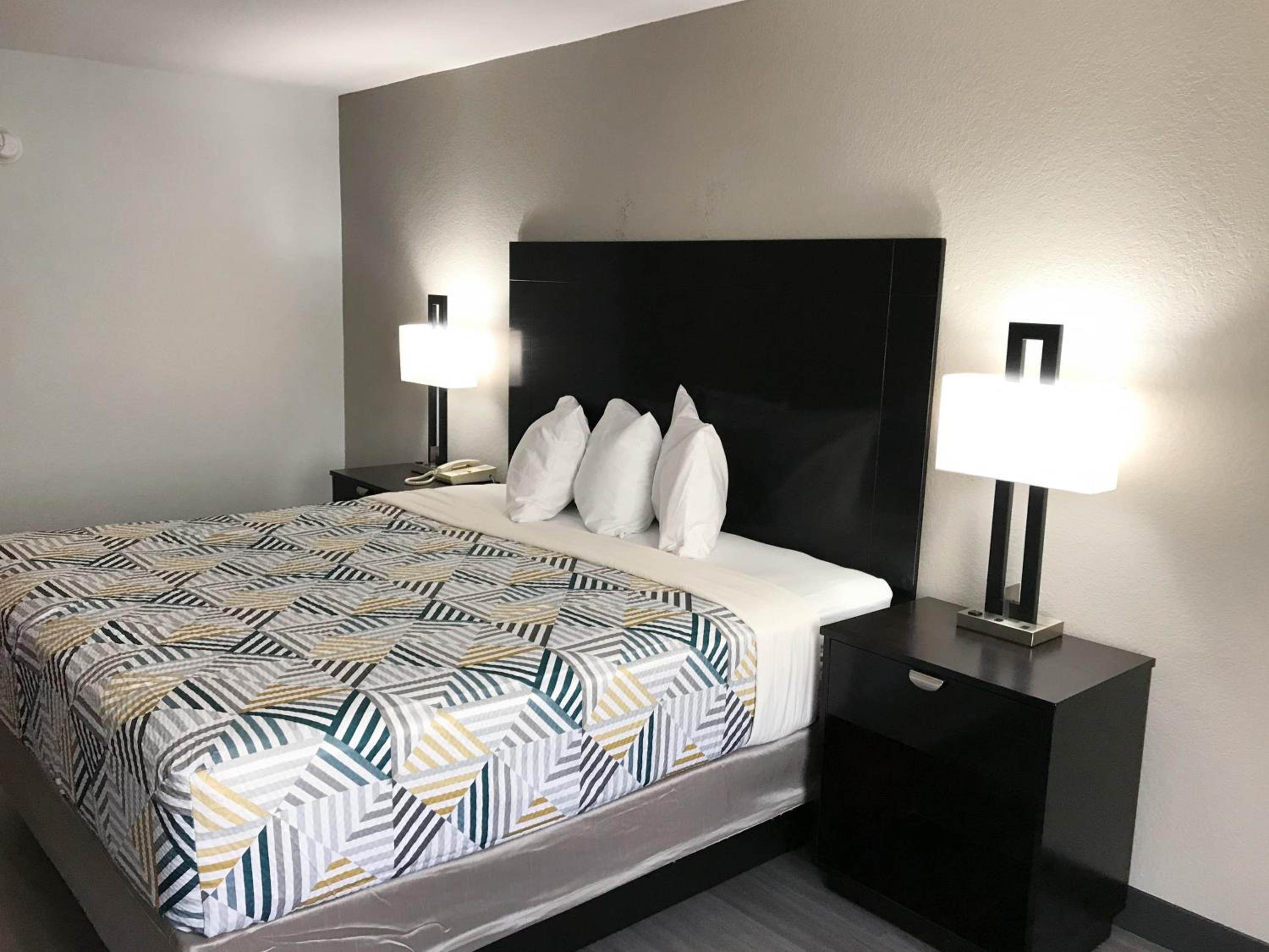 Bartlesville Vacations - Motel 6 - Bartlesville, OK - Property Image 15