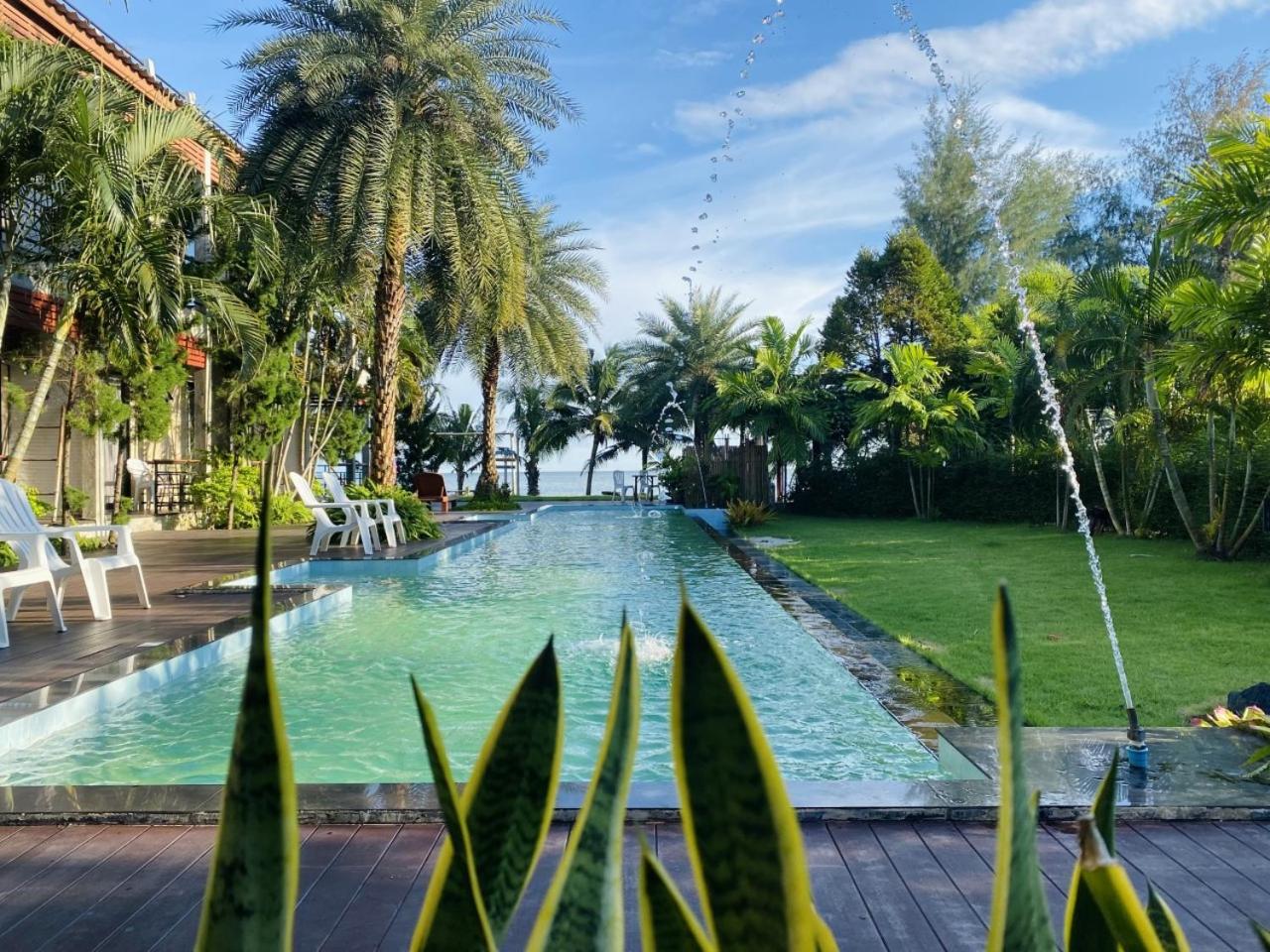 Windy Seaview Resort
