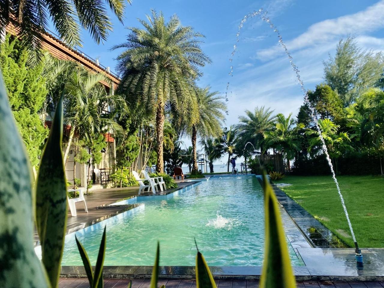 Windy Seaview Resort