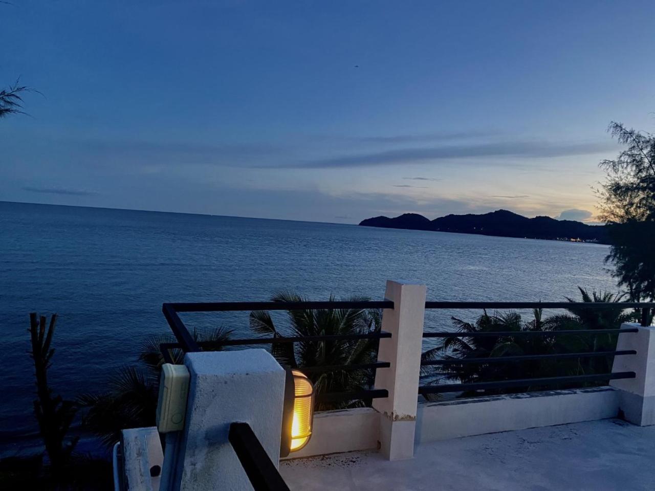 Windy Seaview Resort