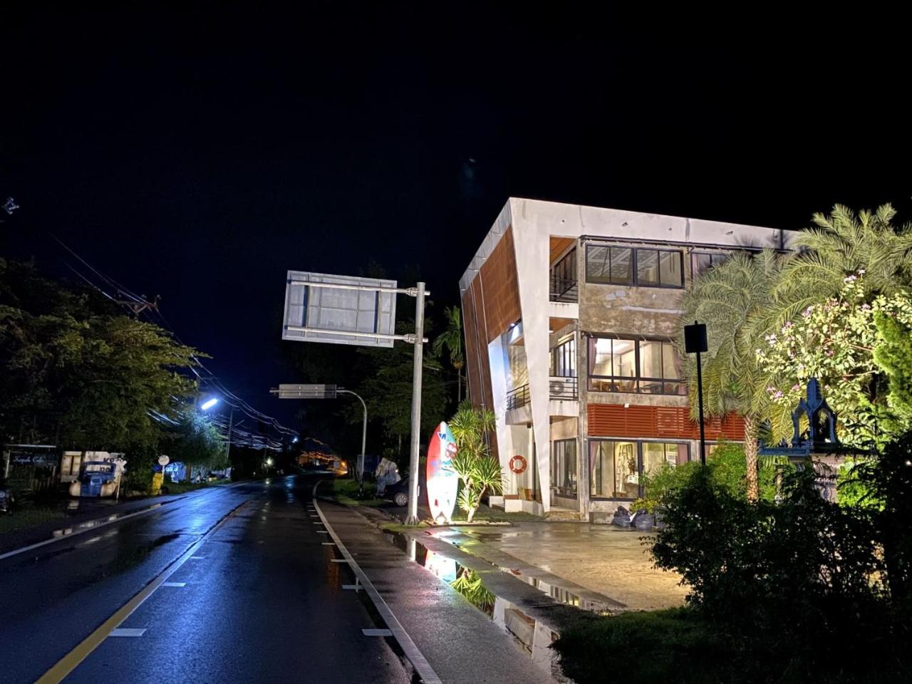 Windy Seaview Resort