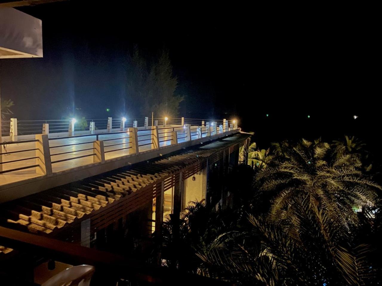 Windy Seaview Resort